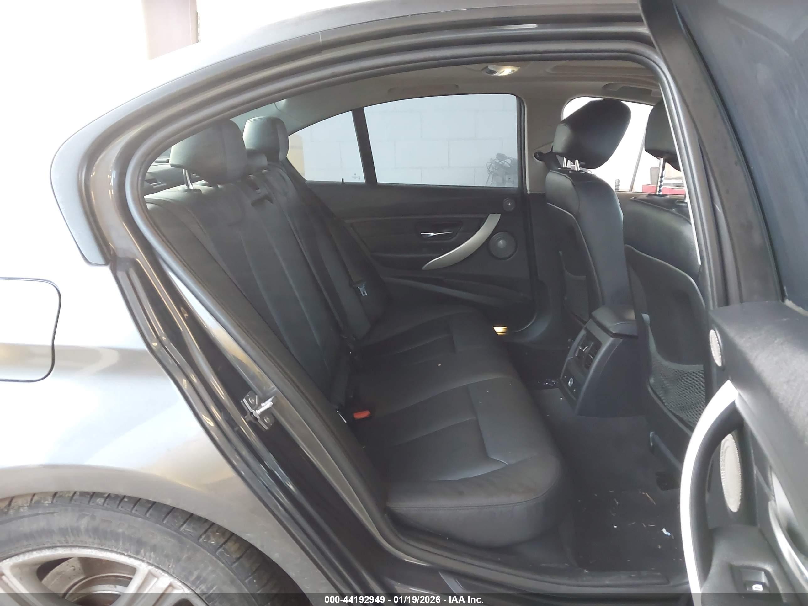 BMW 328I image 8