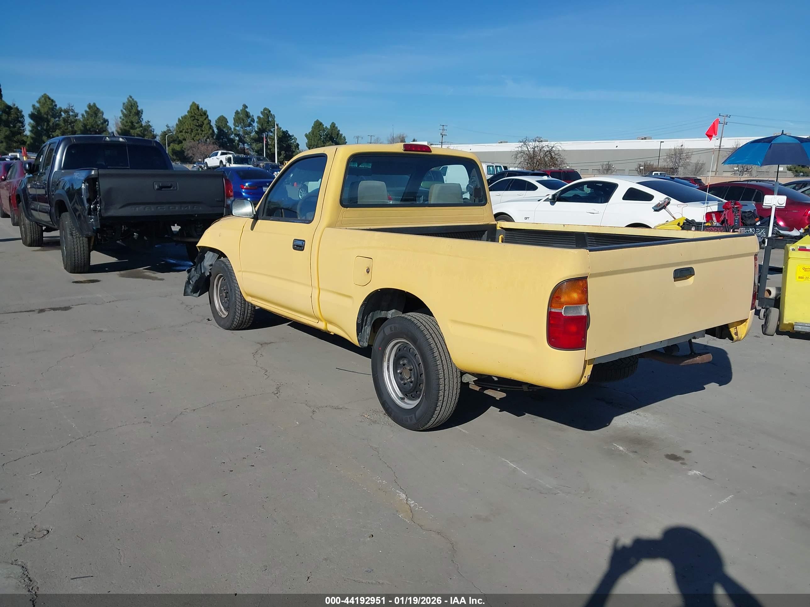 TOYOTA TACOMA image 3