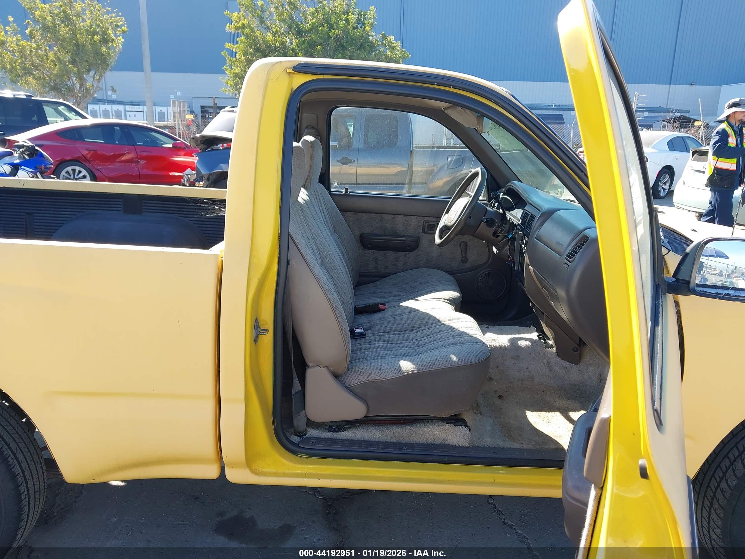 TOYOTA TACOMA image 8