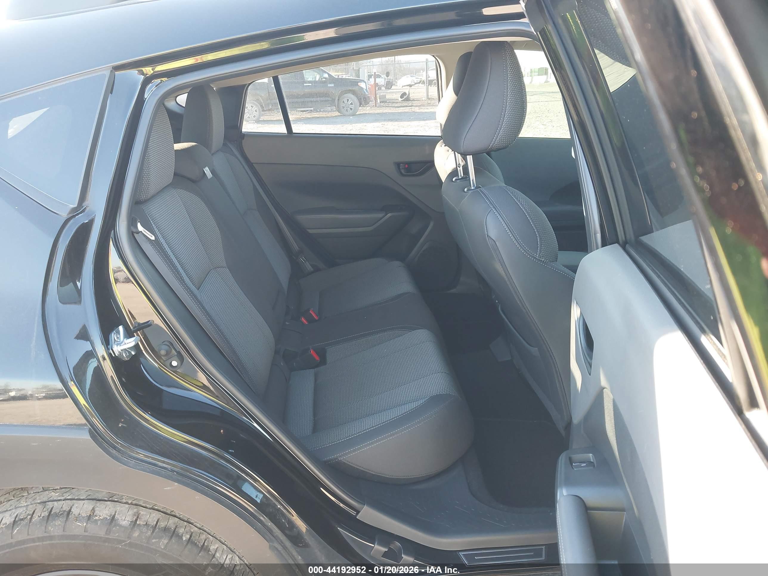 SUBARU CROSSTREK image 8