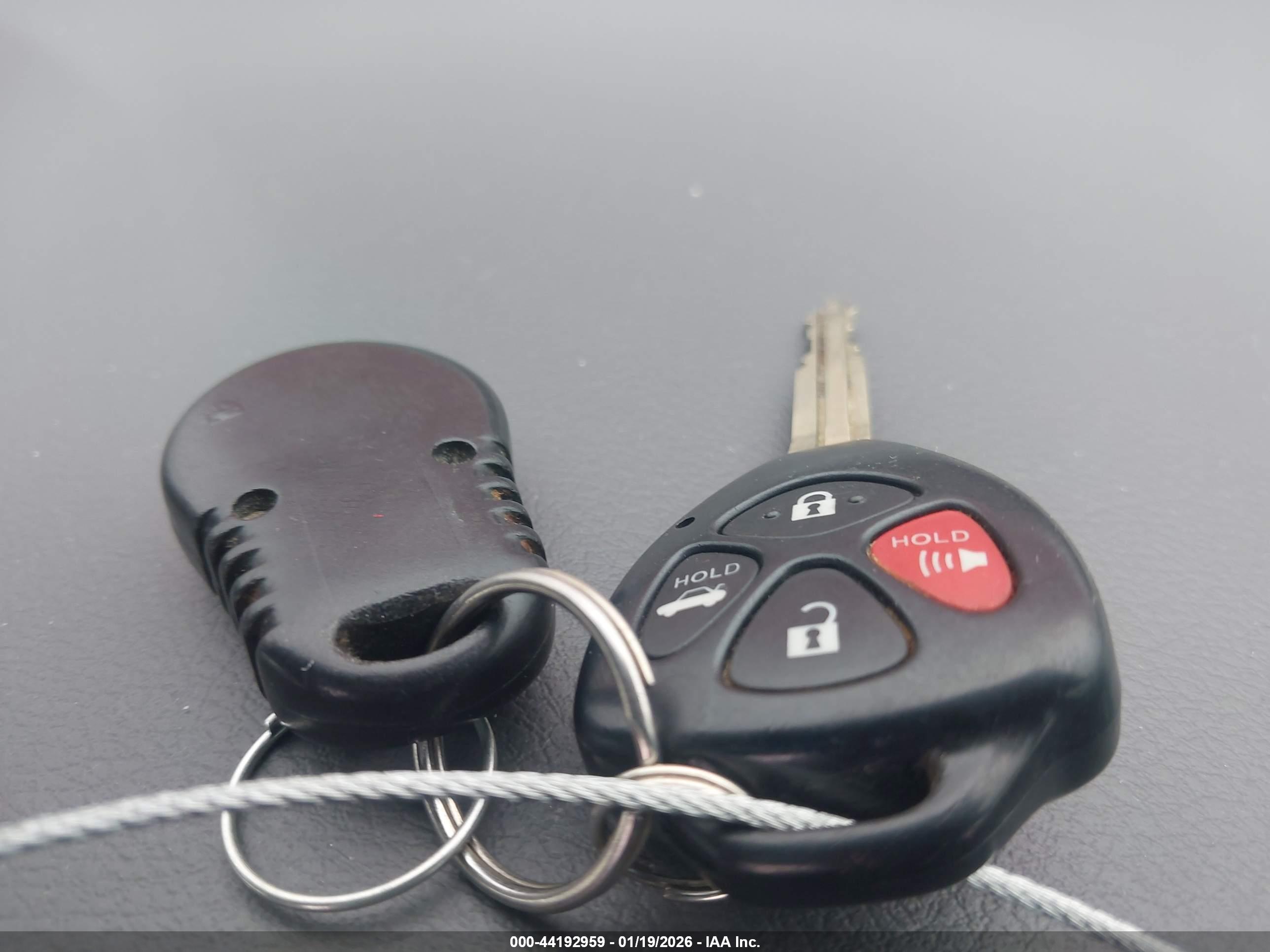 TOYOTA CAMRY image 11