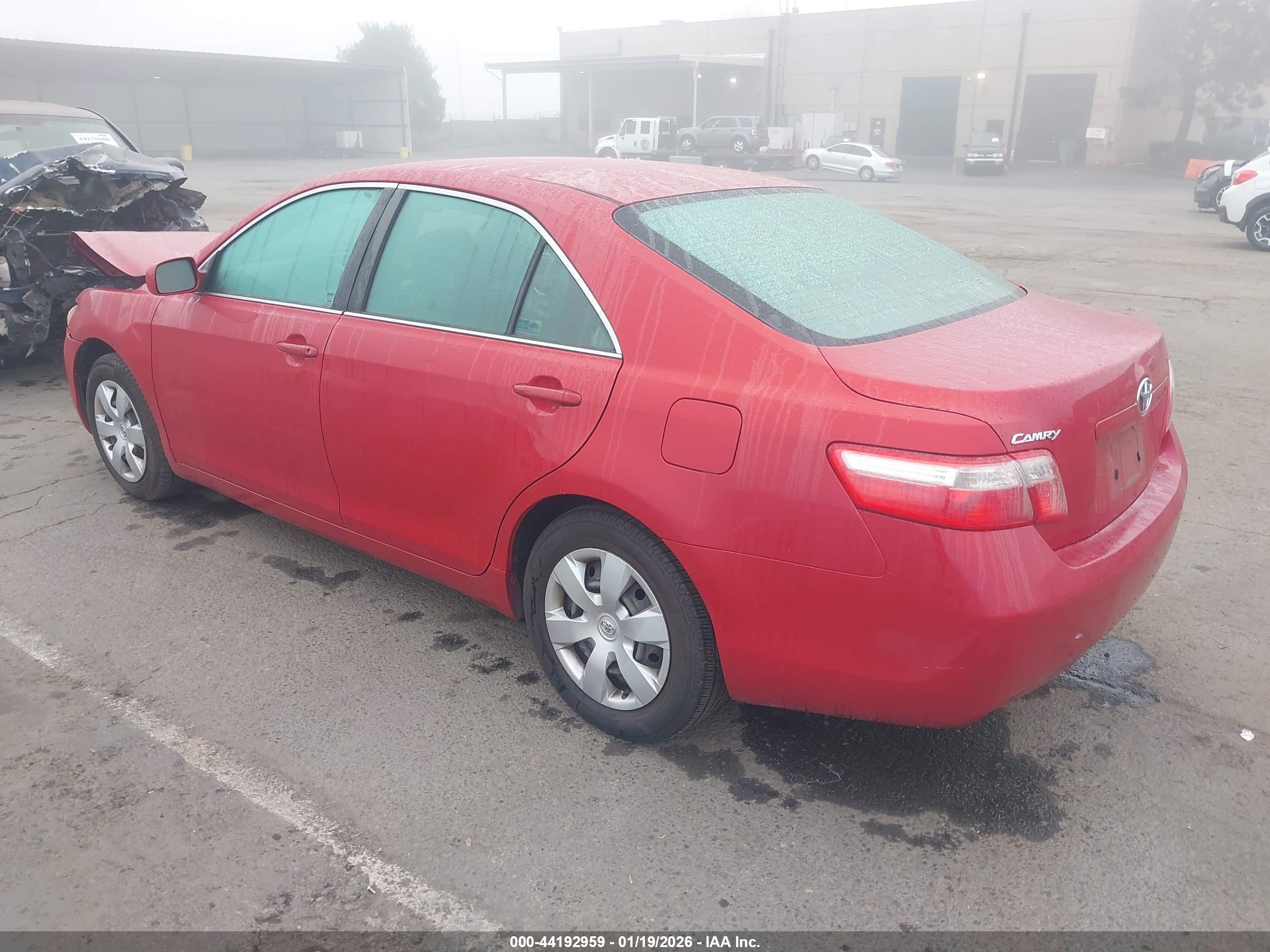 TOYOTA CAMRY image 3
