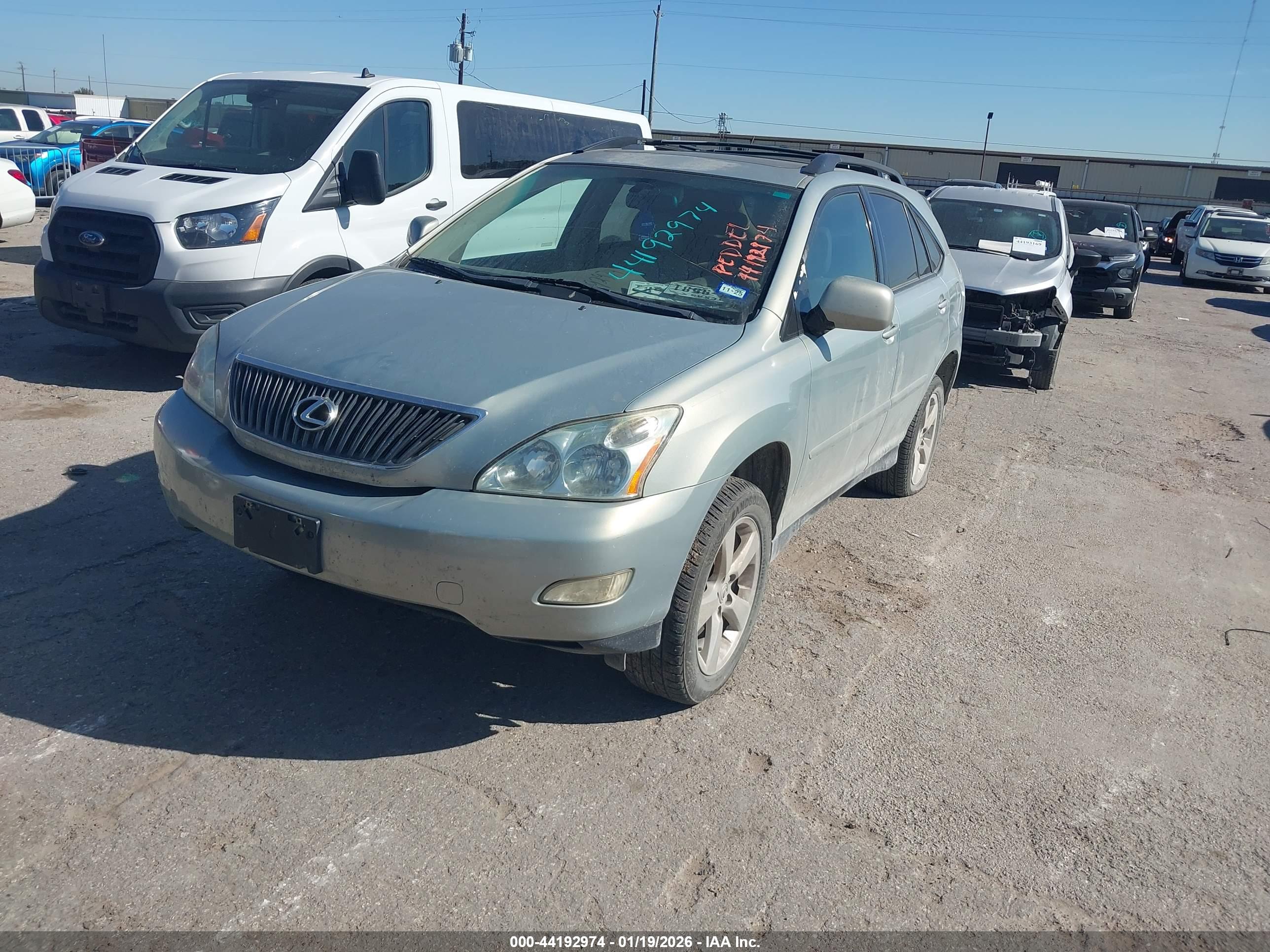 LEXUS RX image 2