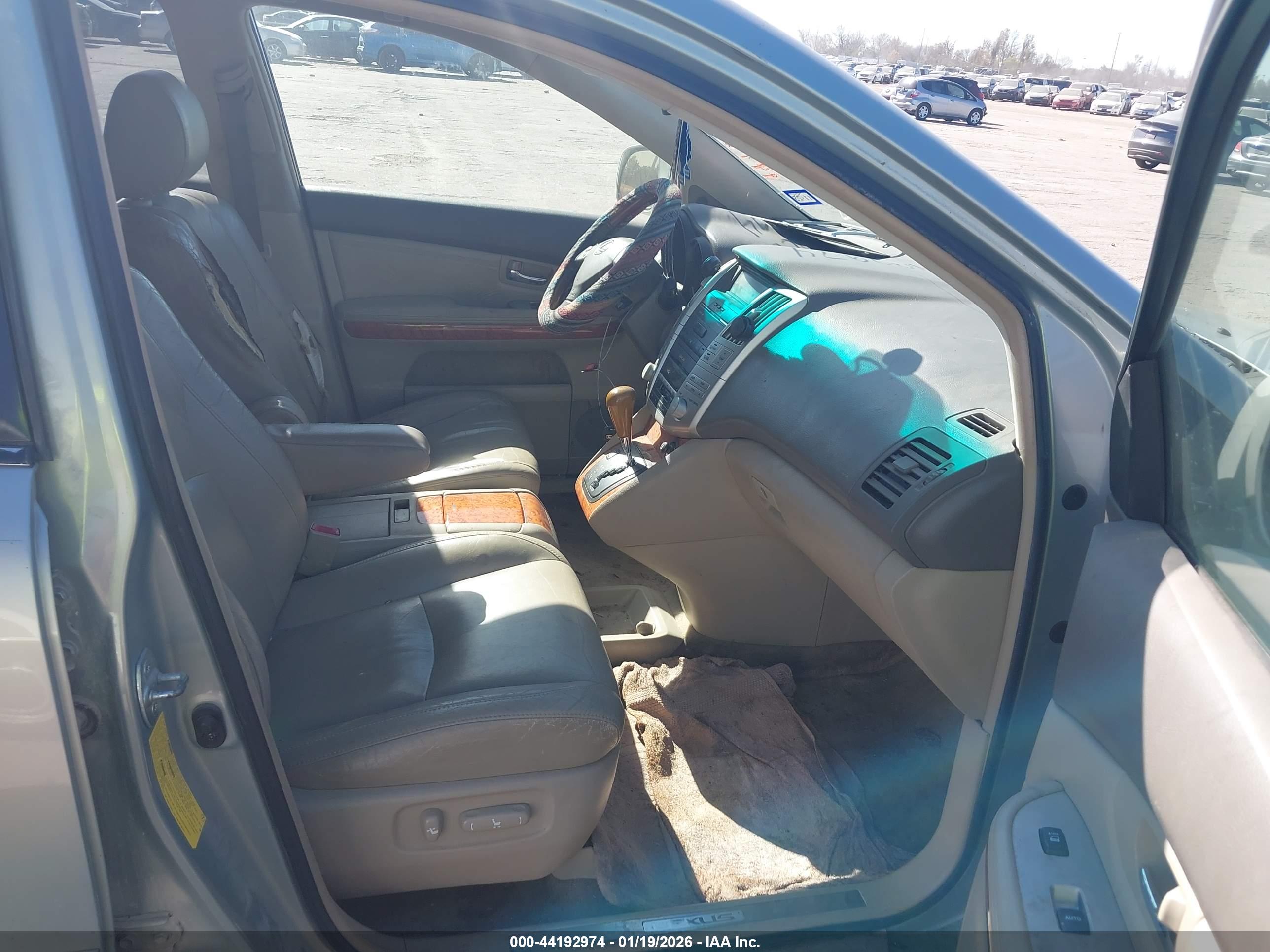LEXUS RX image 5