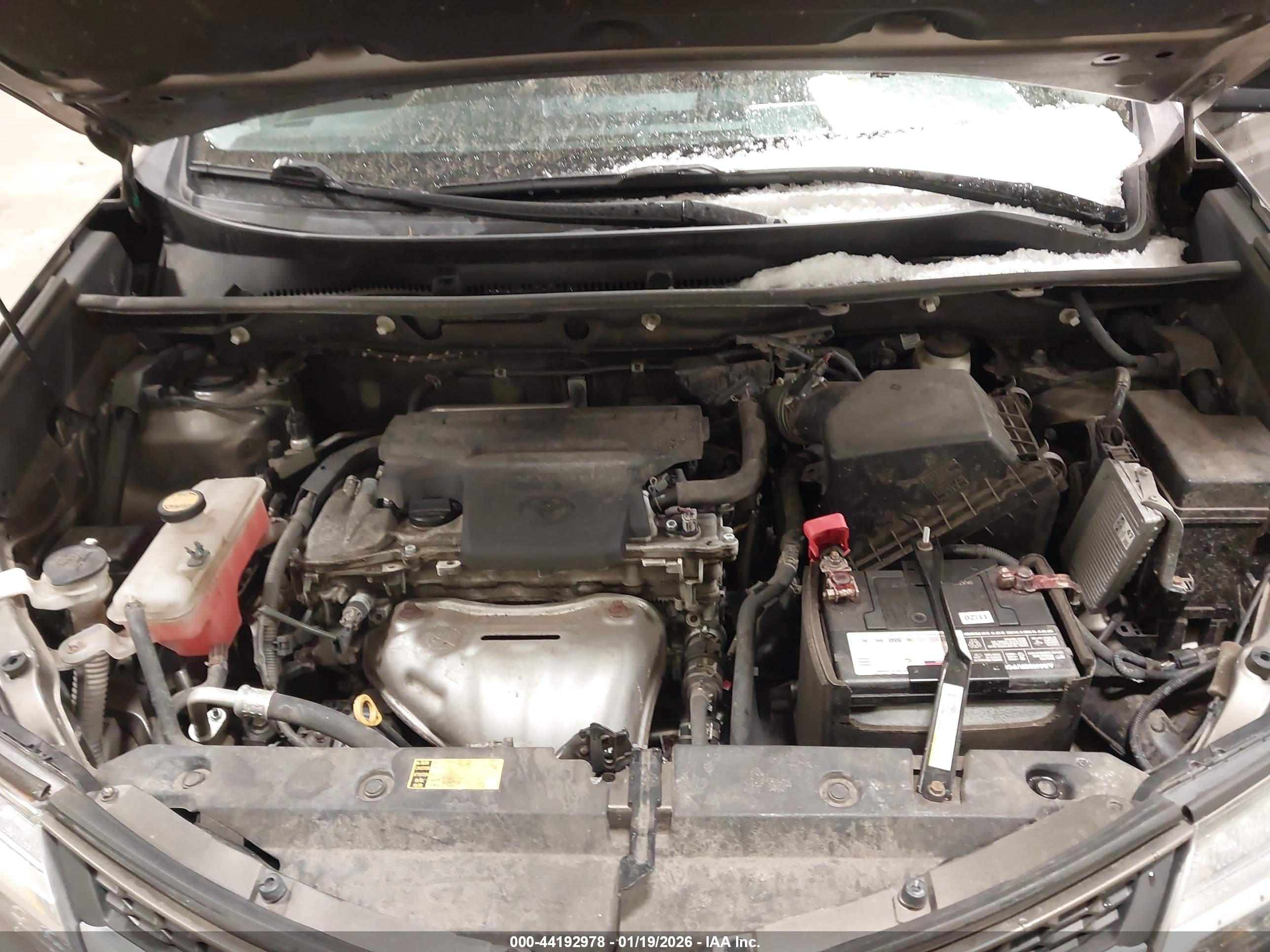 TOYOTA RAV4 image 10