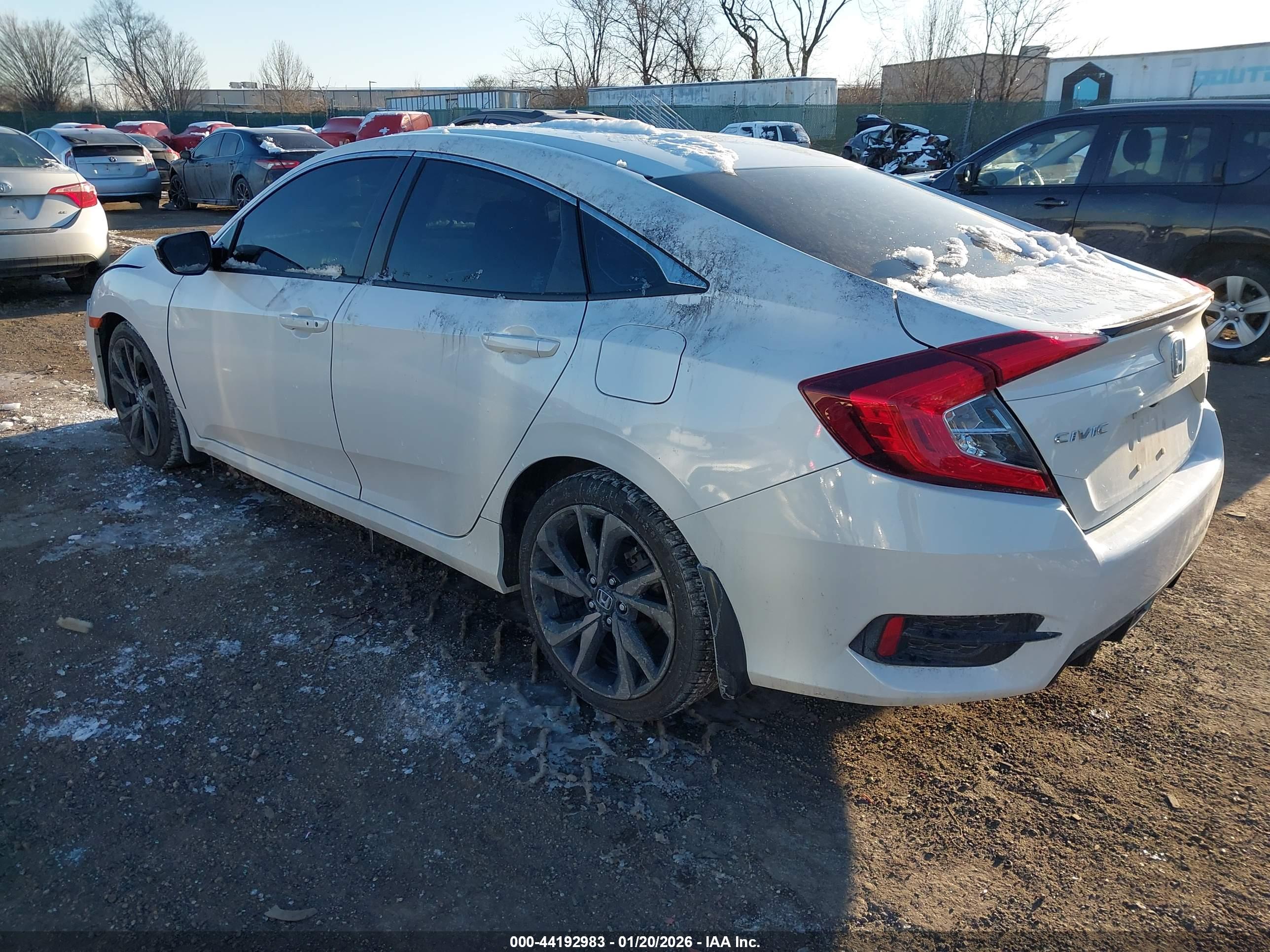 HONDA CIVIC image 3
