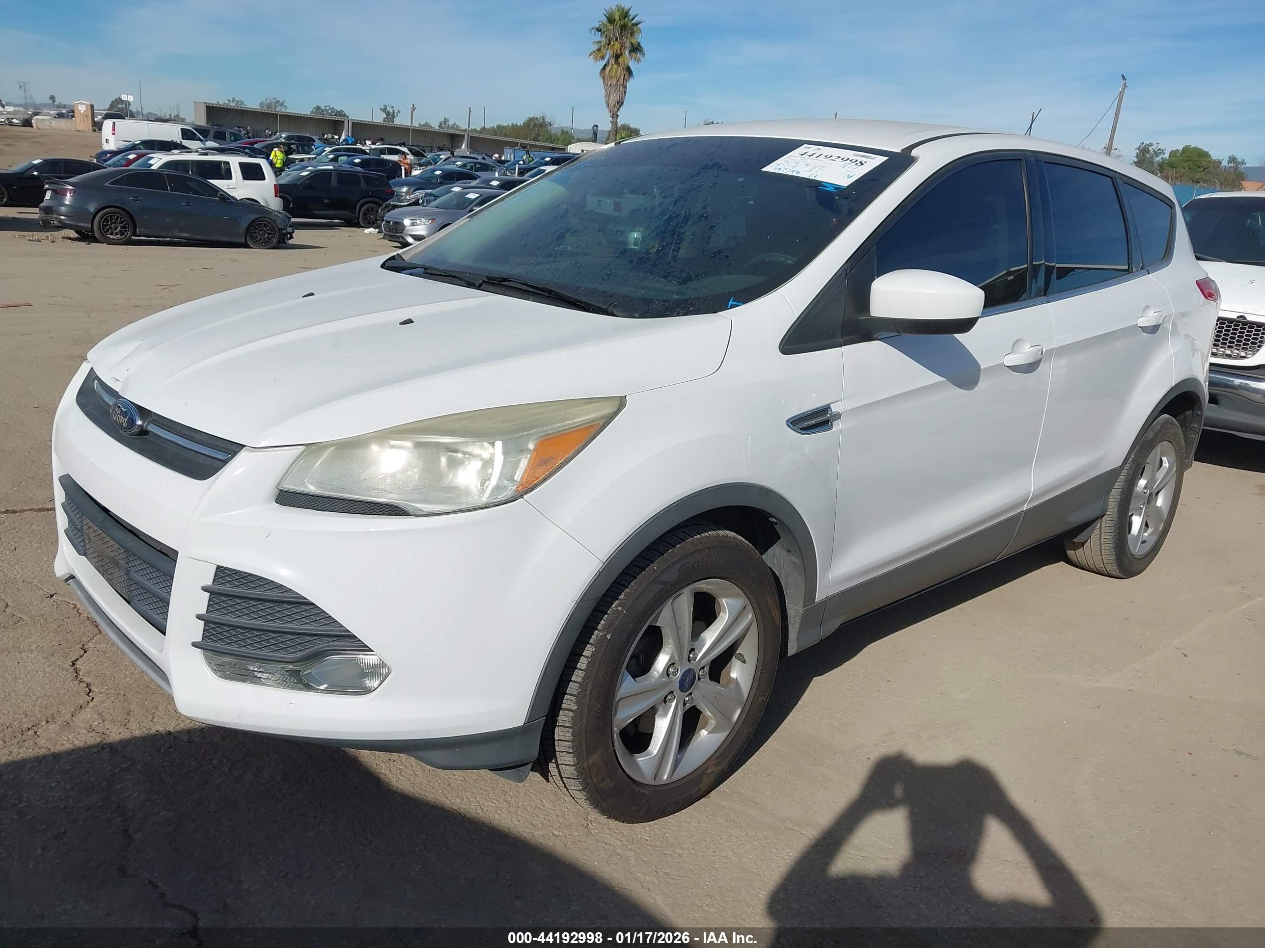 FORD ESCAPE image 2
