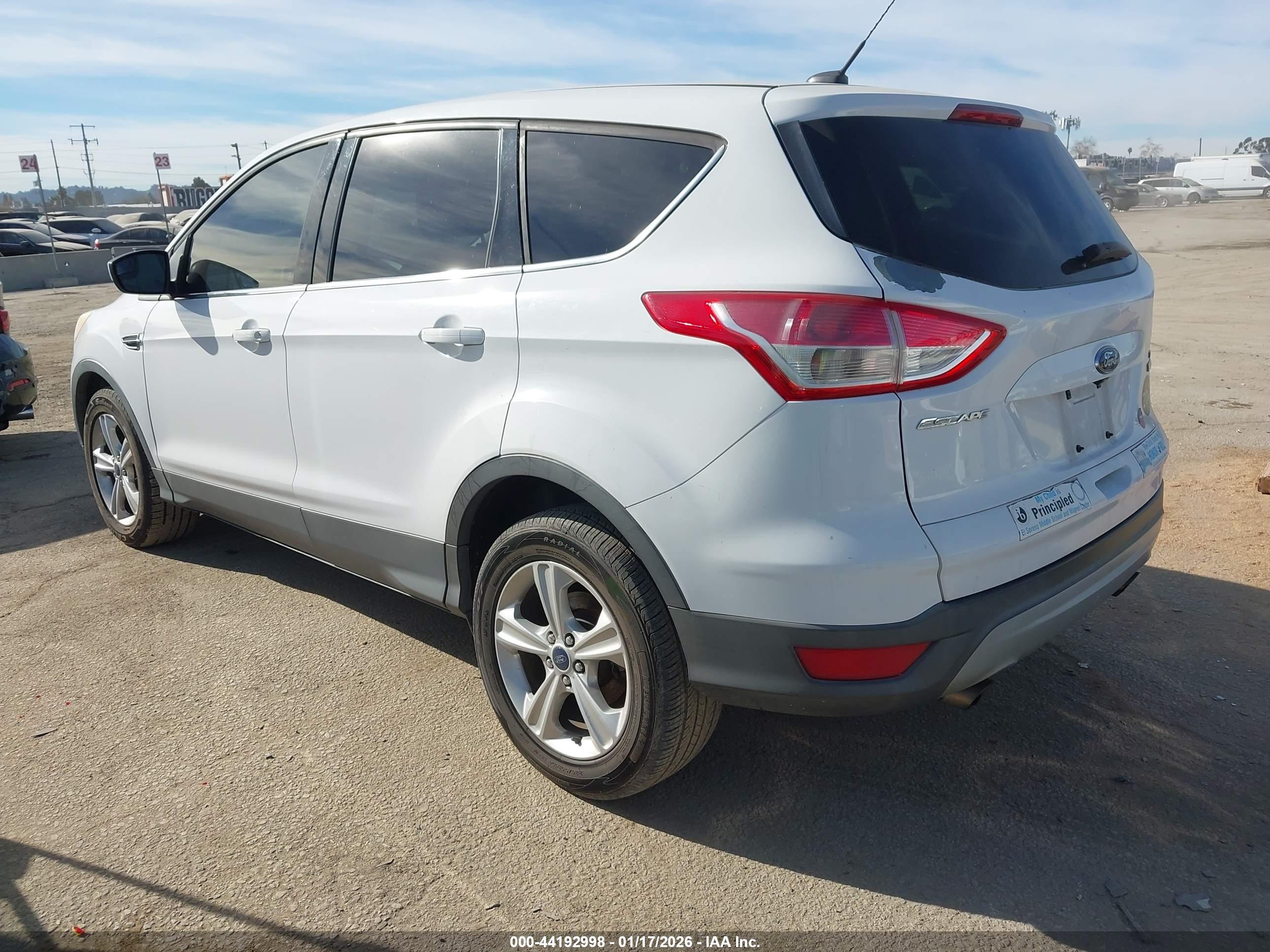 FORD ESCAPE image 3