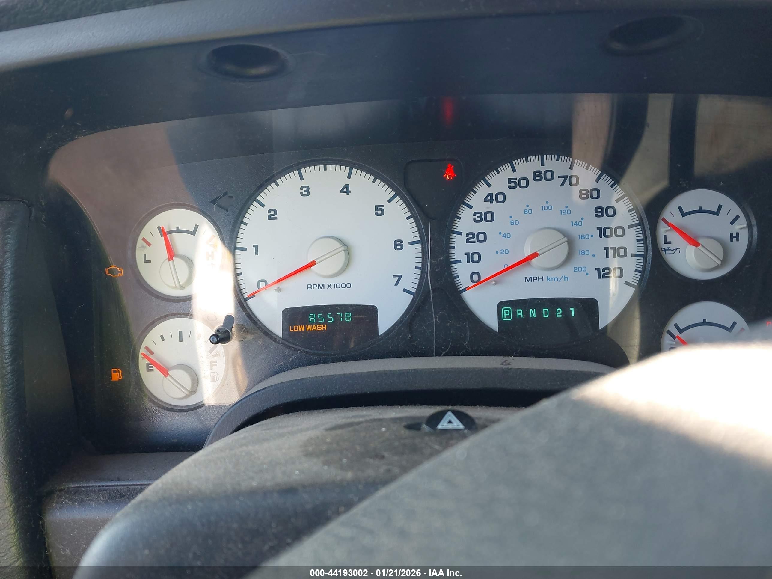 DODGE RAM image 7