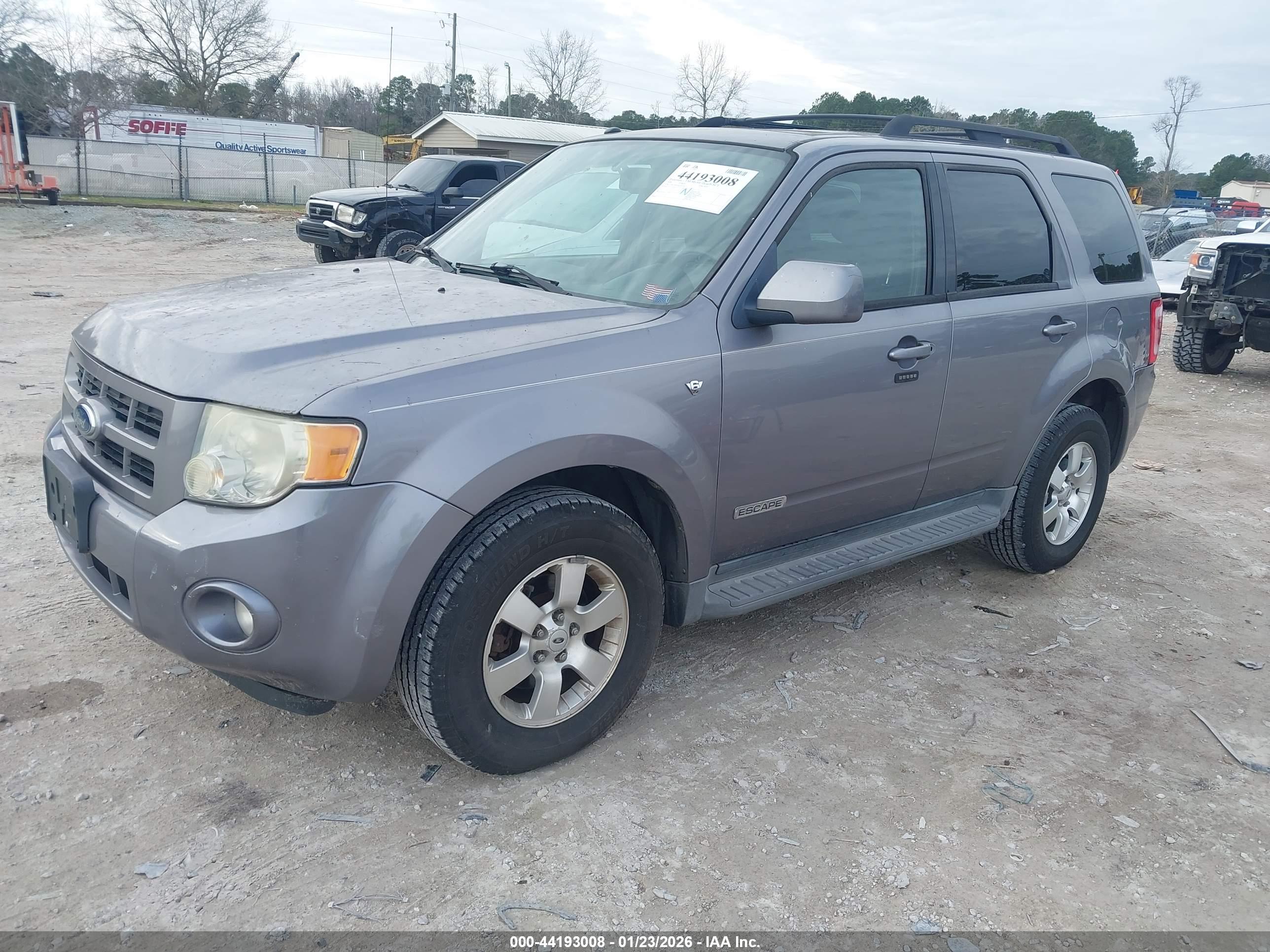 FORD ESCAPE image 2