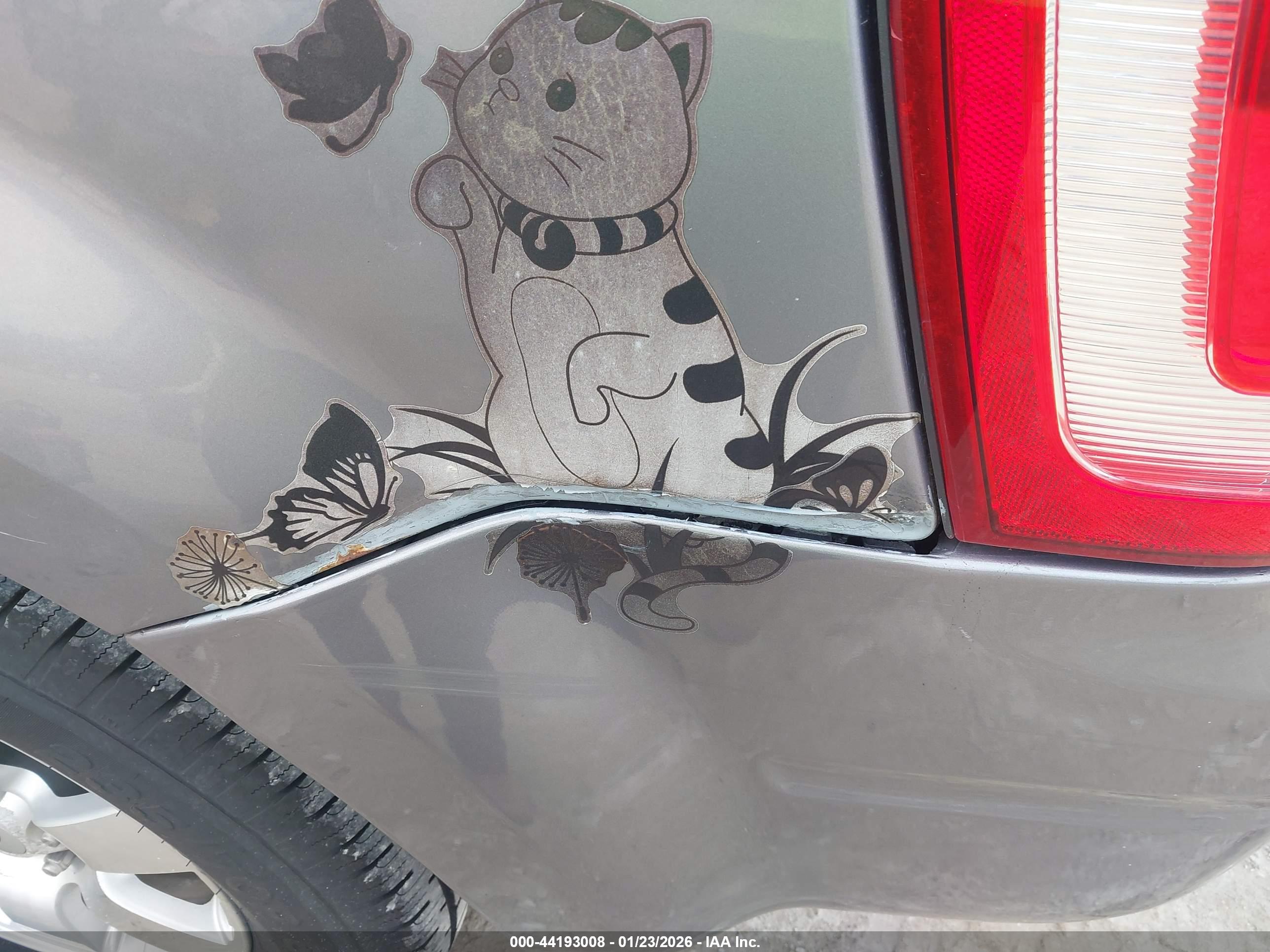 FORD ESCAPE image 6