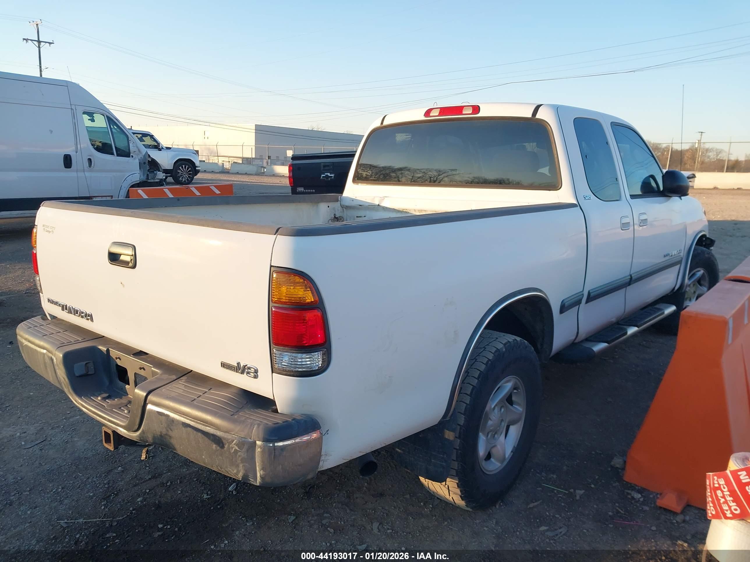 TOYOTA TUNDRA image 4