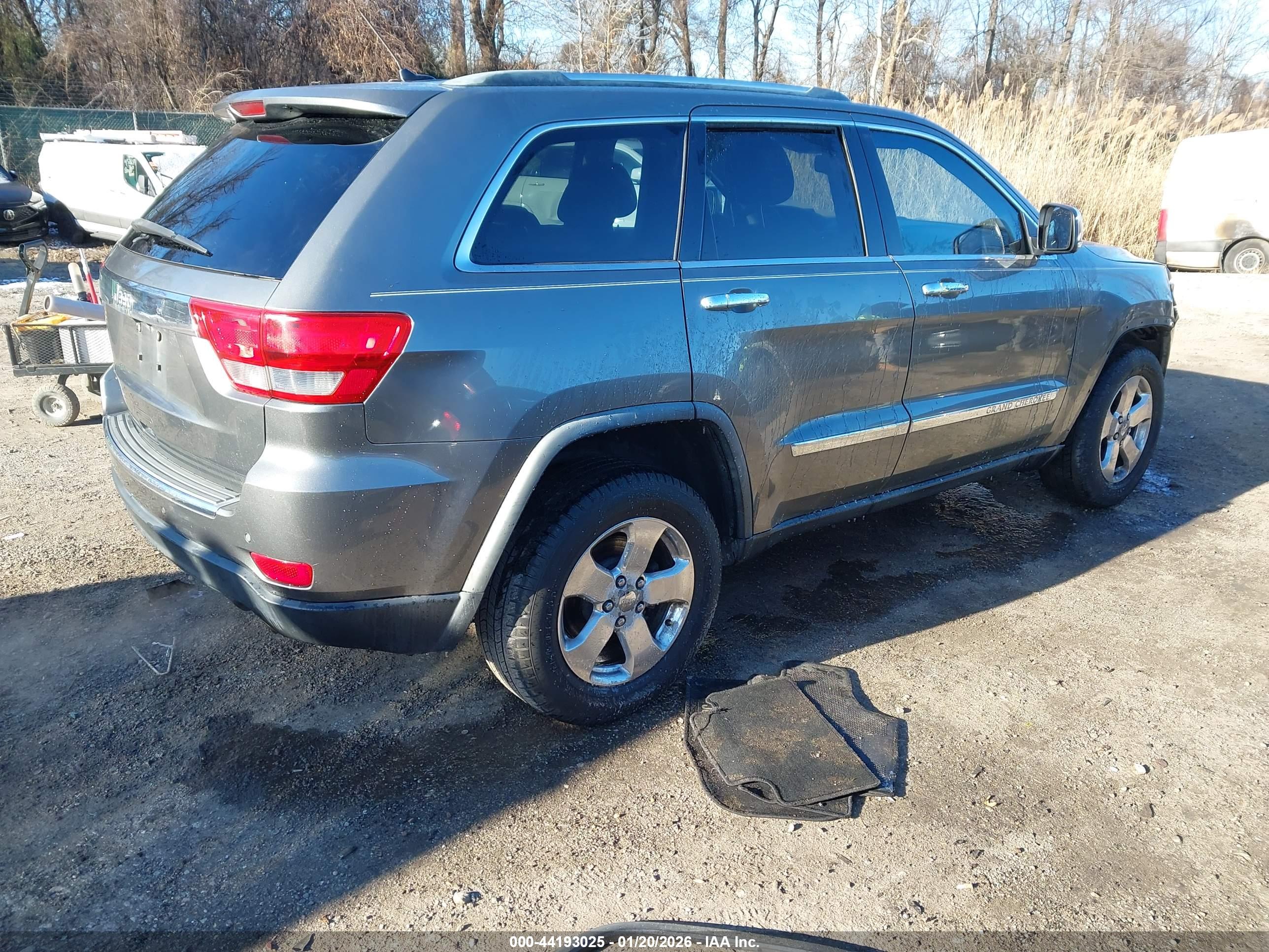 JEEP GRAND image 4