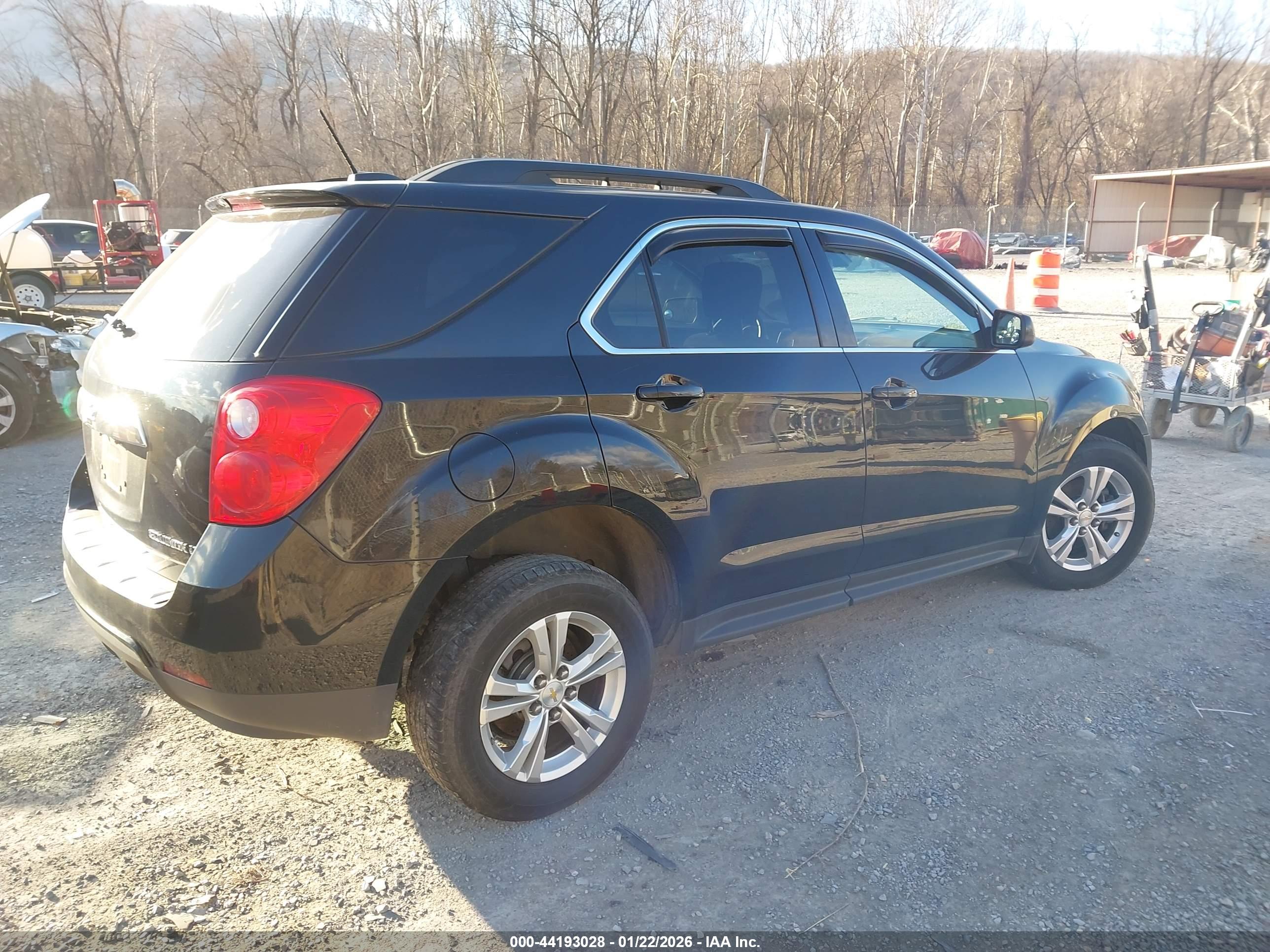CHEVROLET EQUINOX image 4