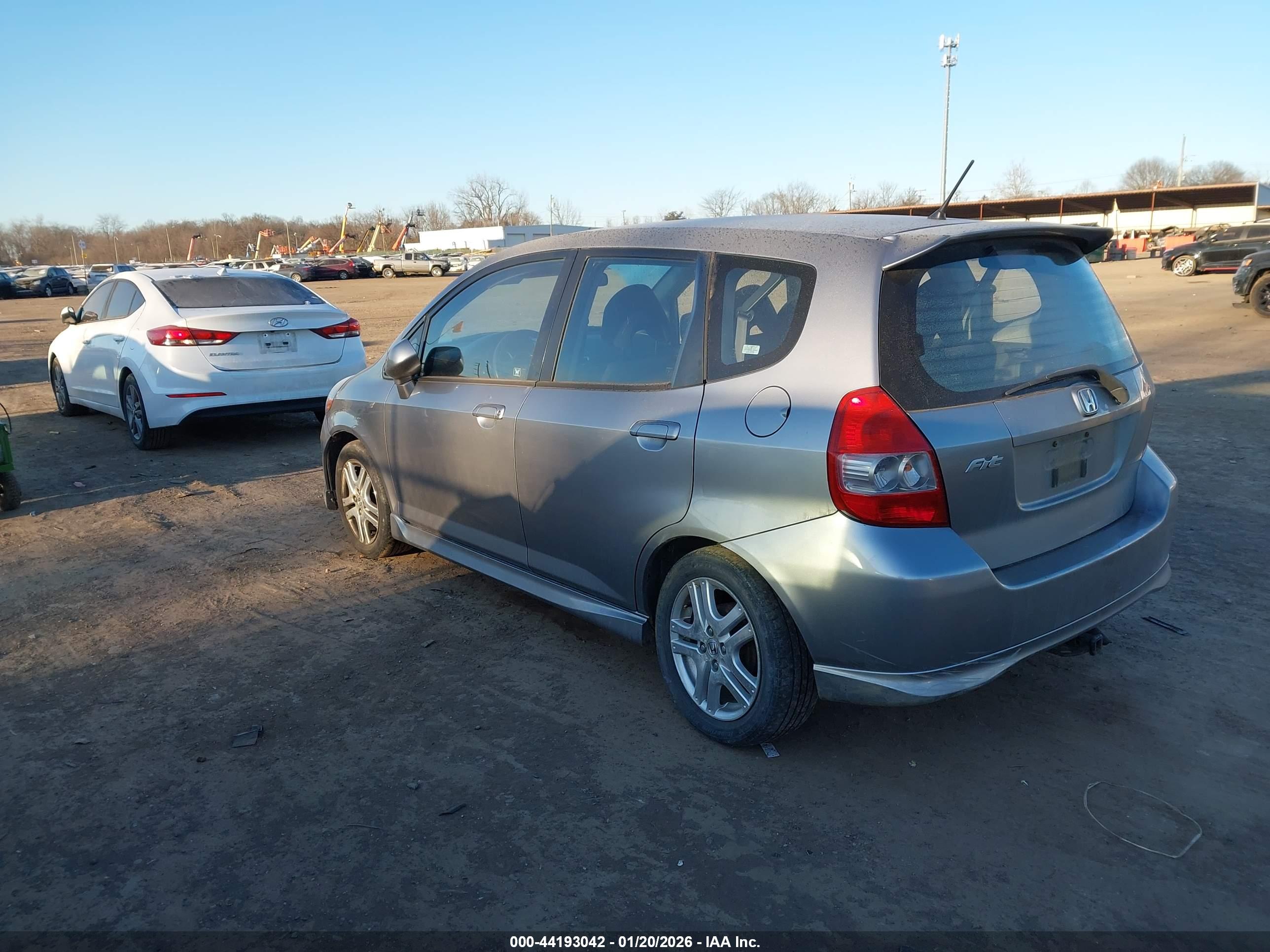 HONDA FIT image 3