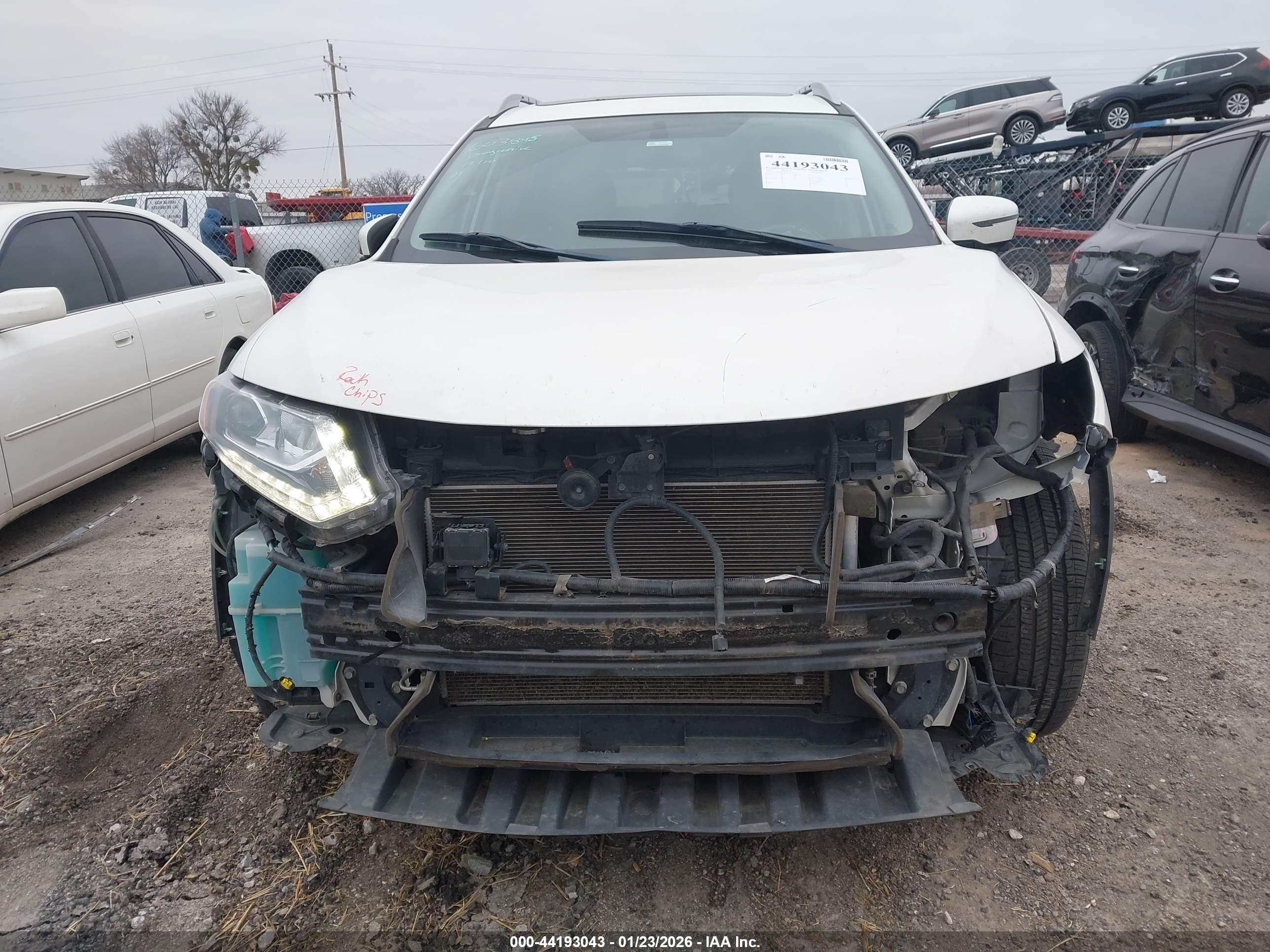 NISSAN ROGUE image 6