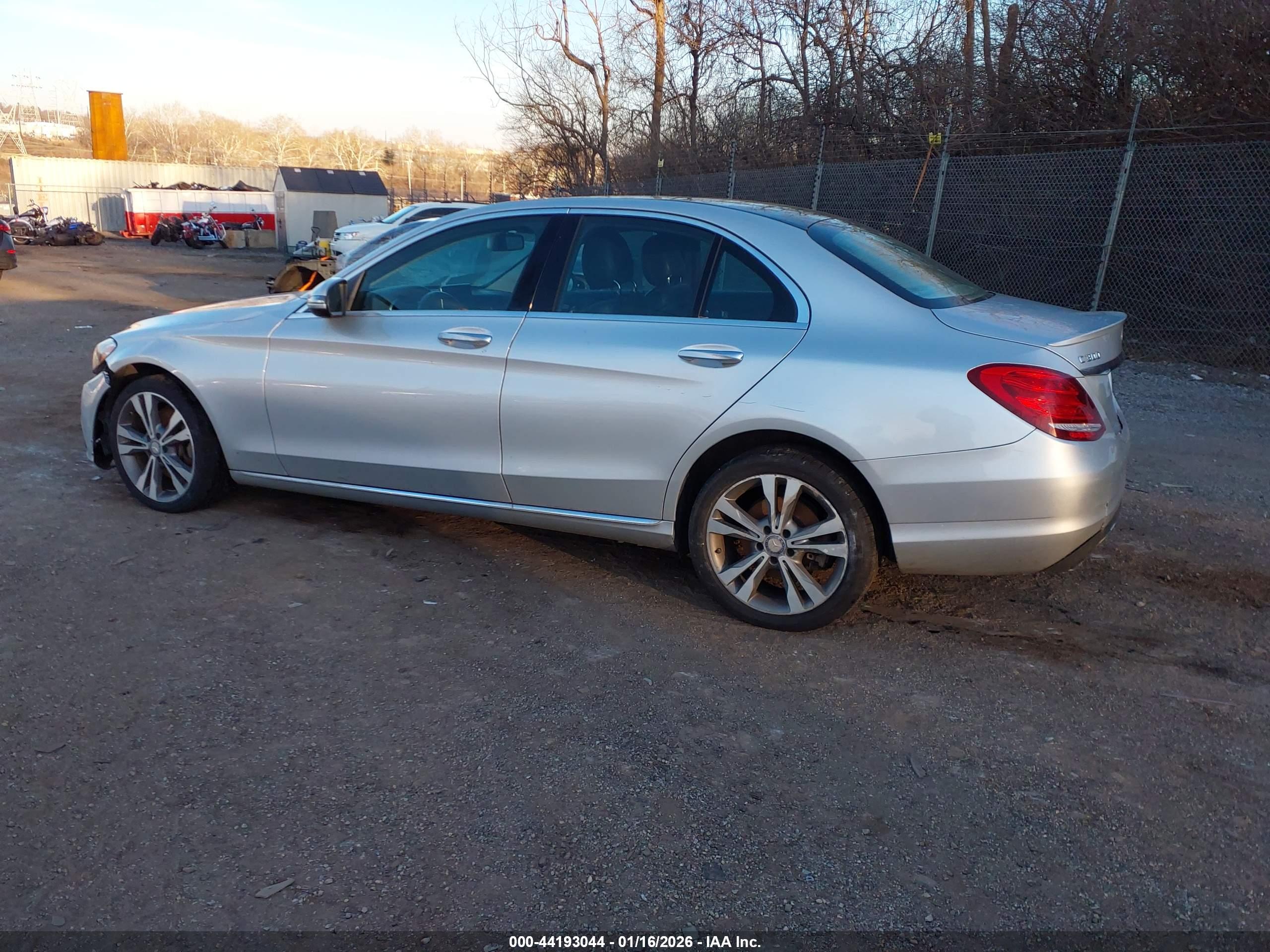 MERCEDES-BENZ C image 3