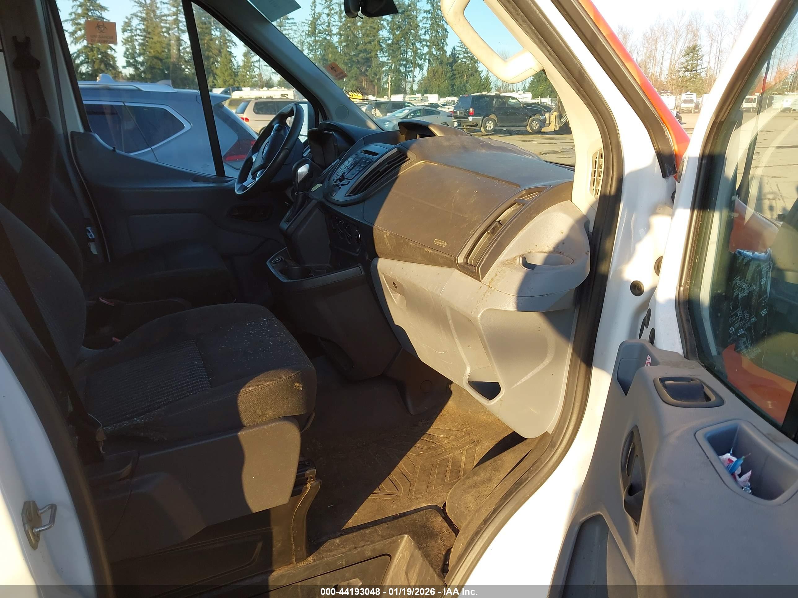 FORD TRANSIT-250 image 5
