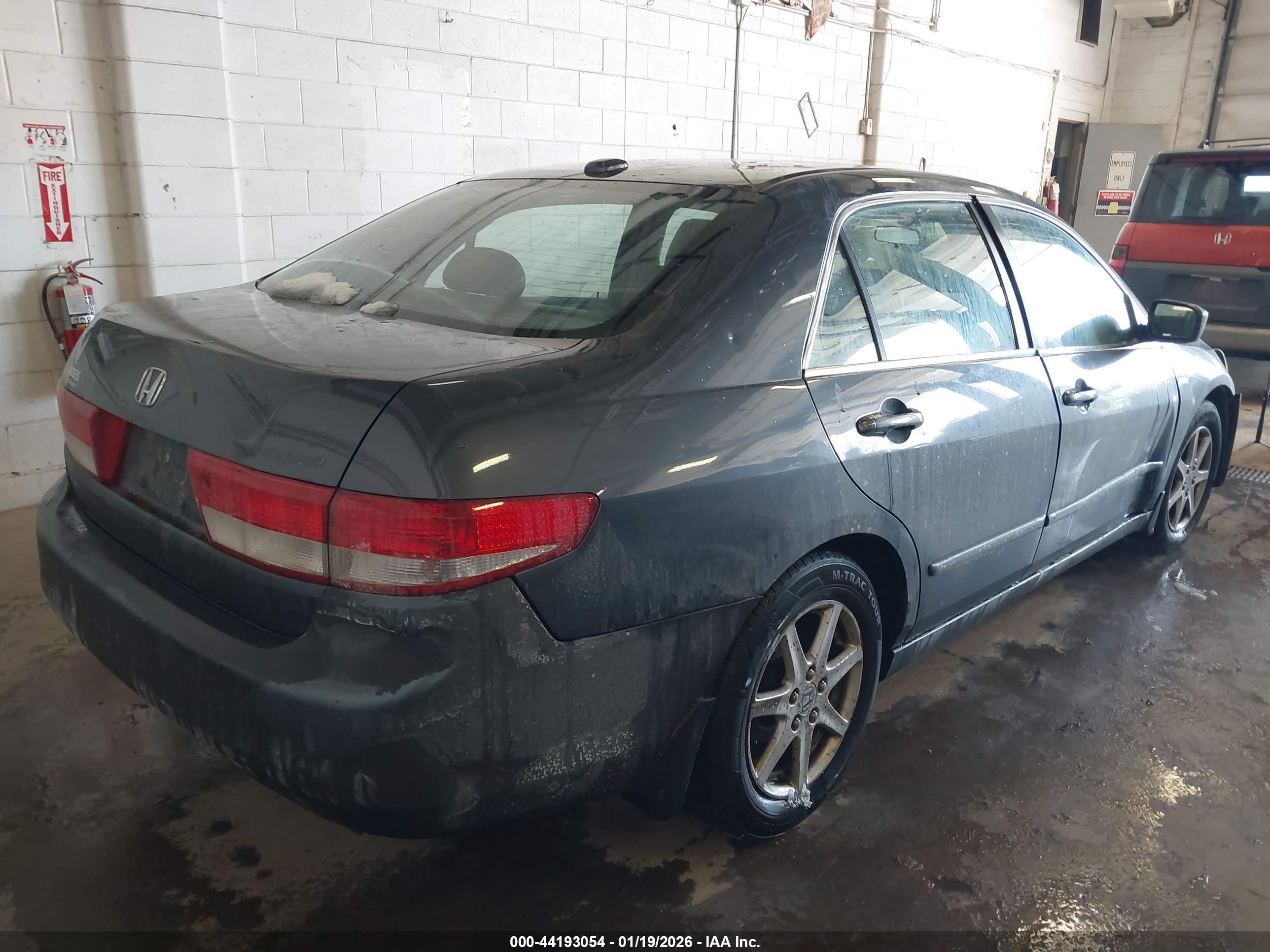 HONDA ACCORD image 4