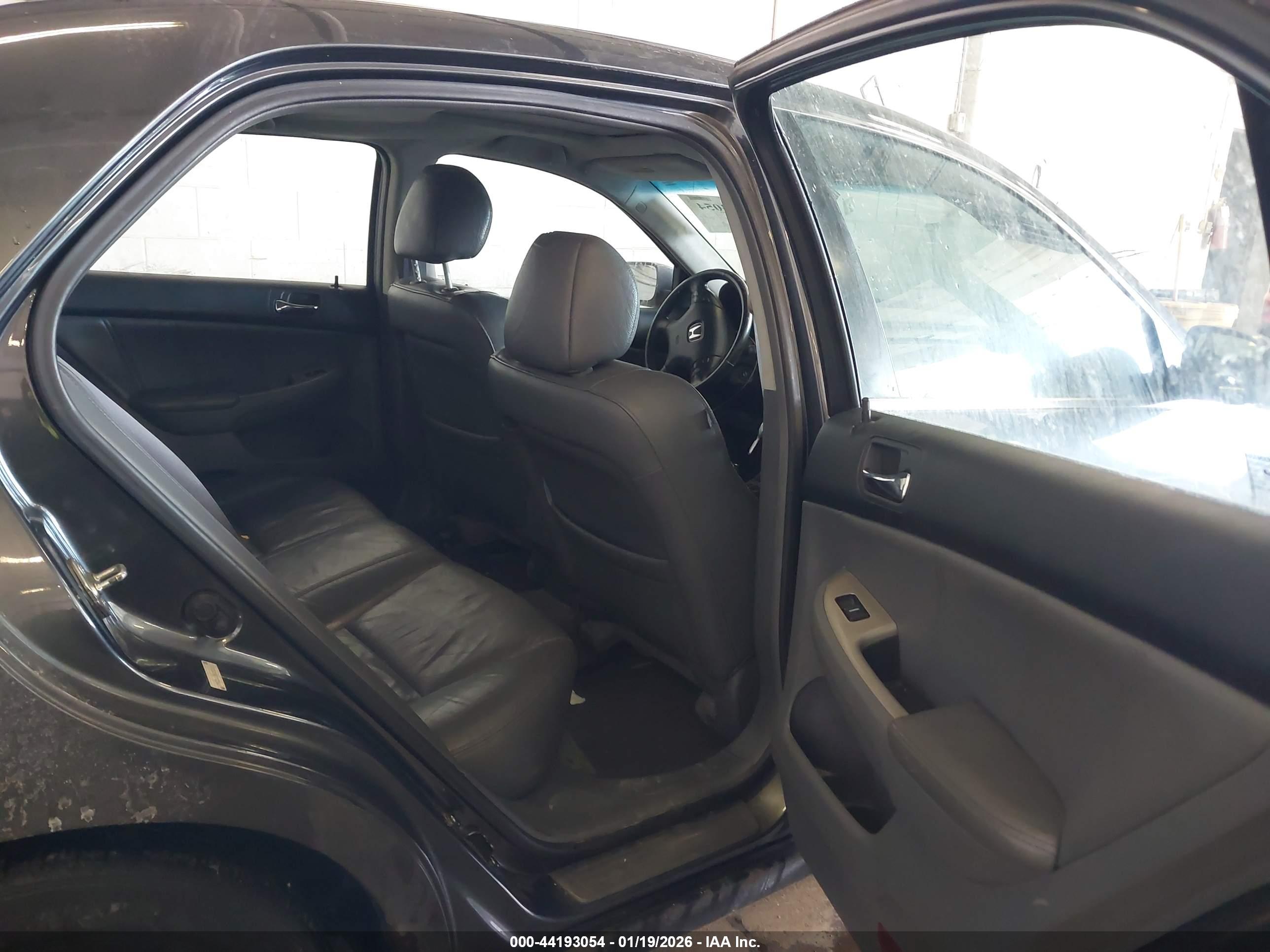 HONDA ACCORD image 8