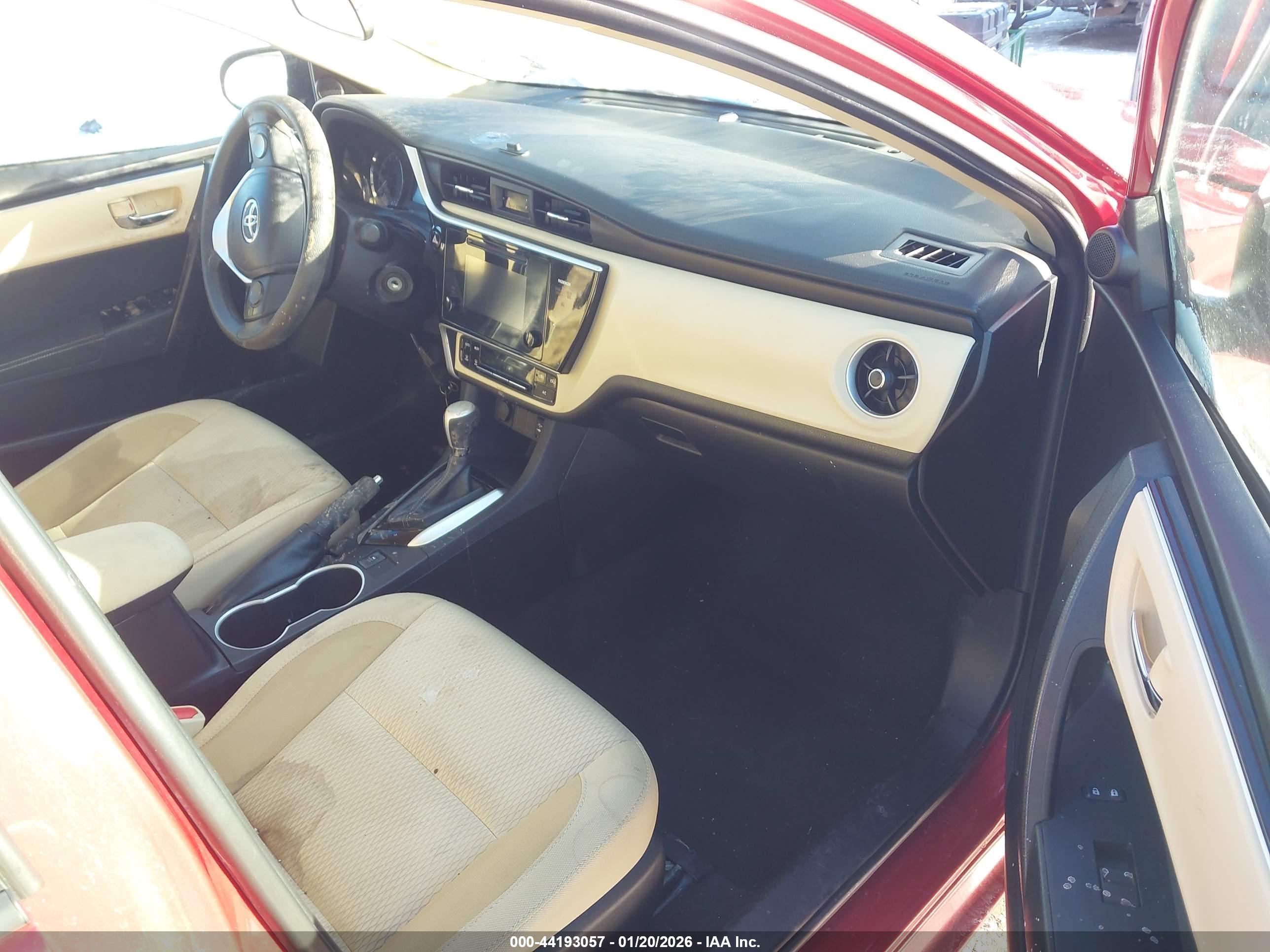 TOYOTA COROLLA image 5
