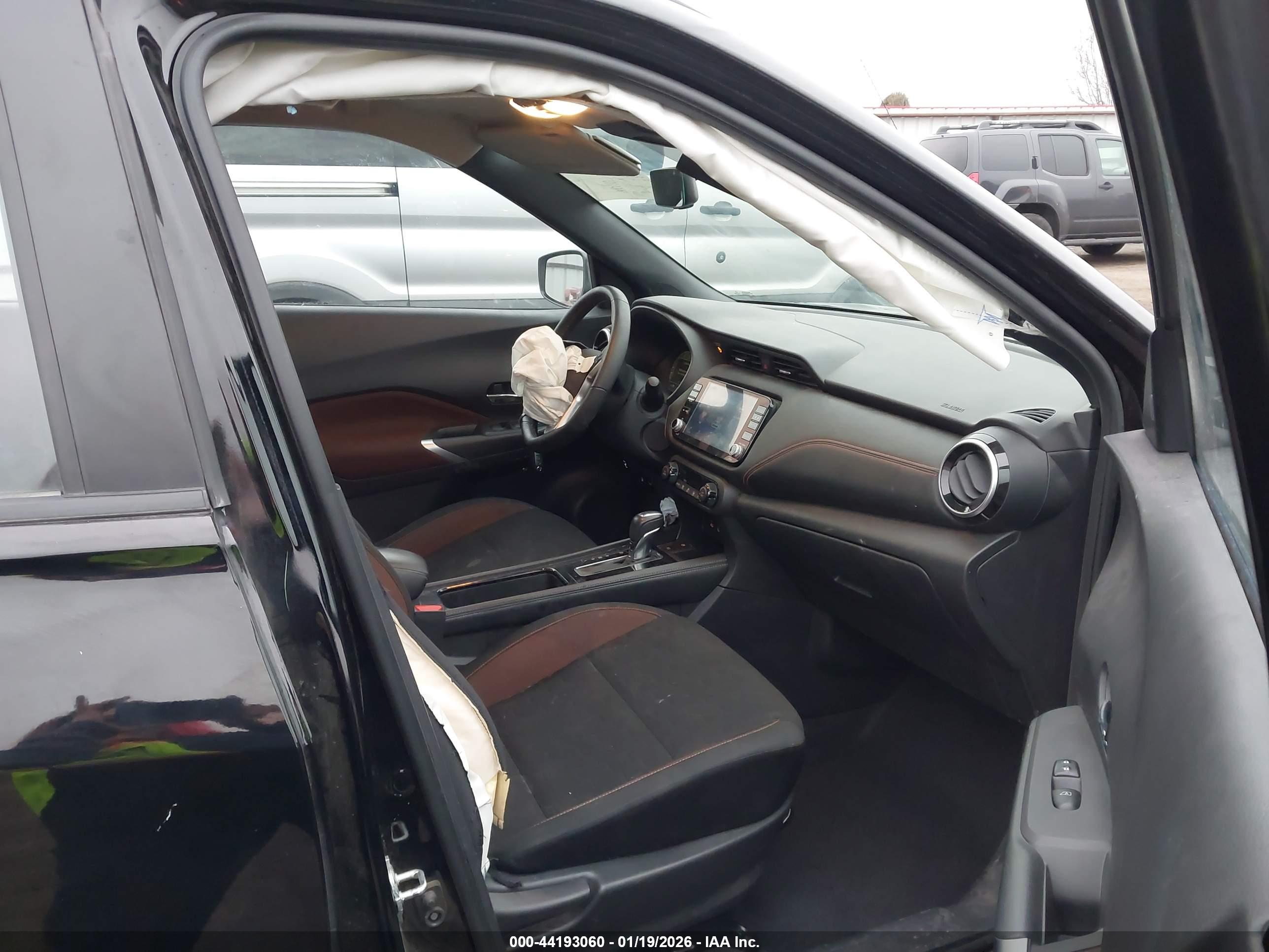NISSAN KICKS image 5