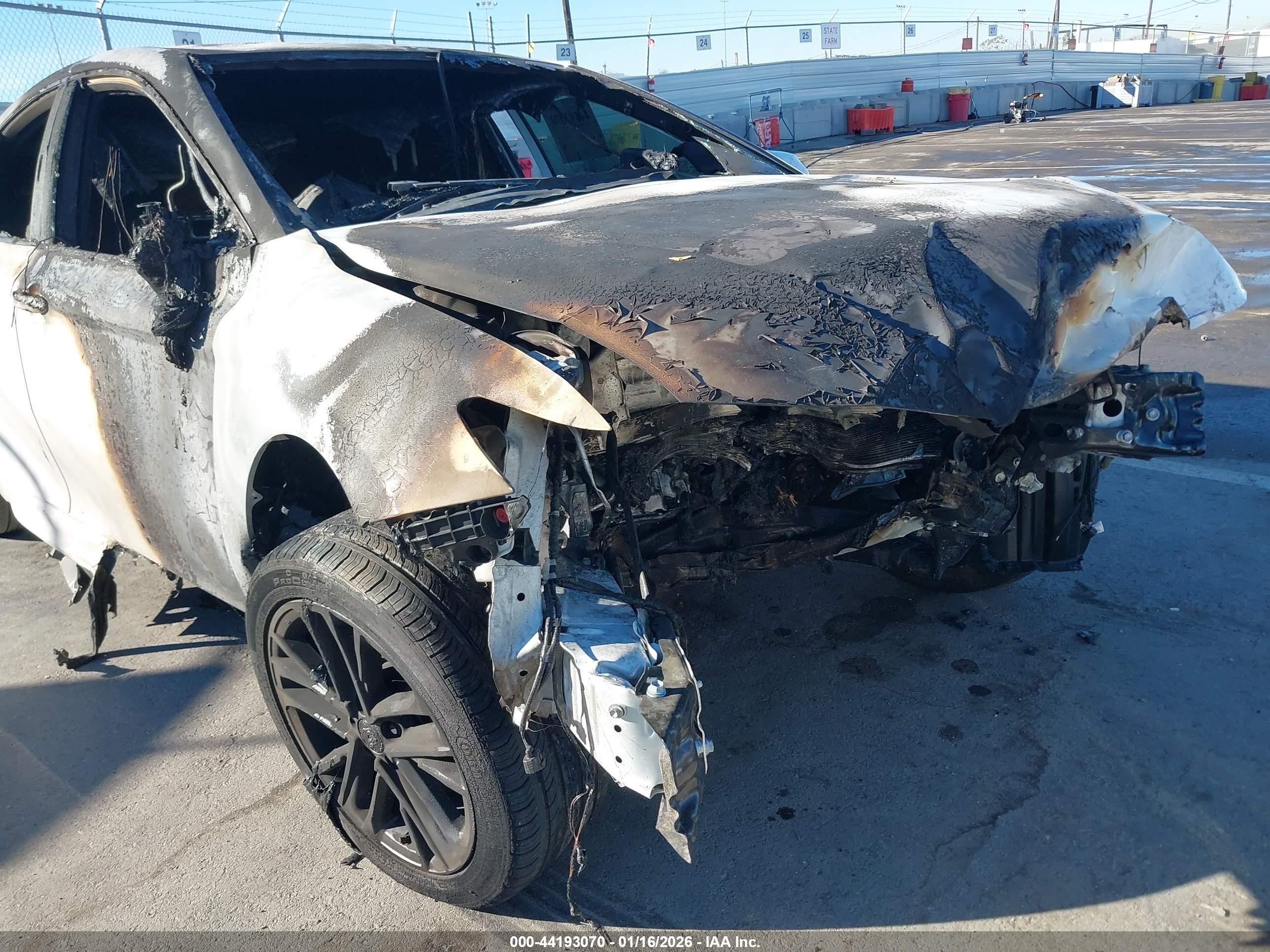 TOYOTA CAMRY image 6