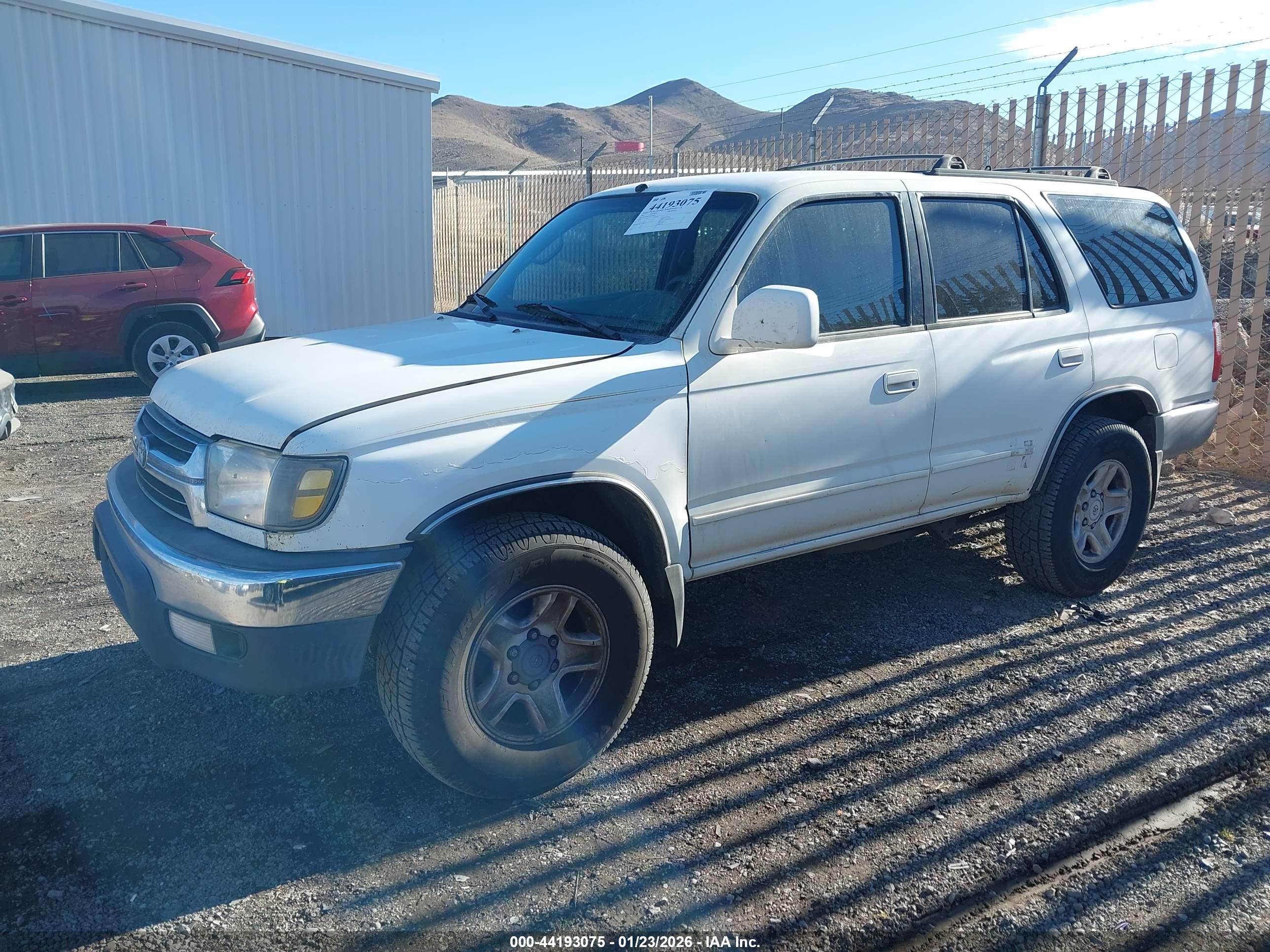 TOYOTA 4RUNNER image 2