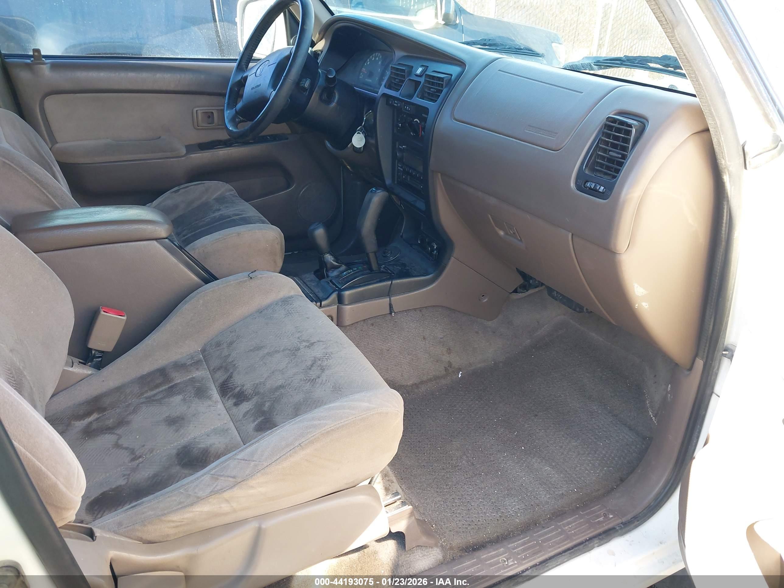TOYOTA 4RUNNER image 5