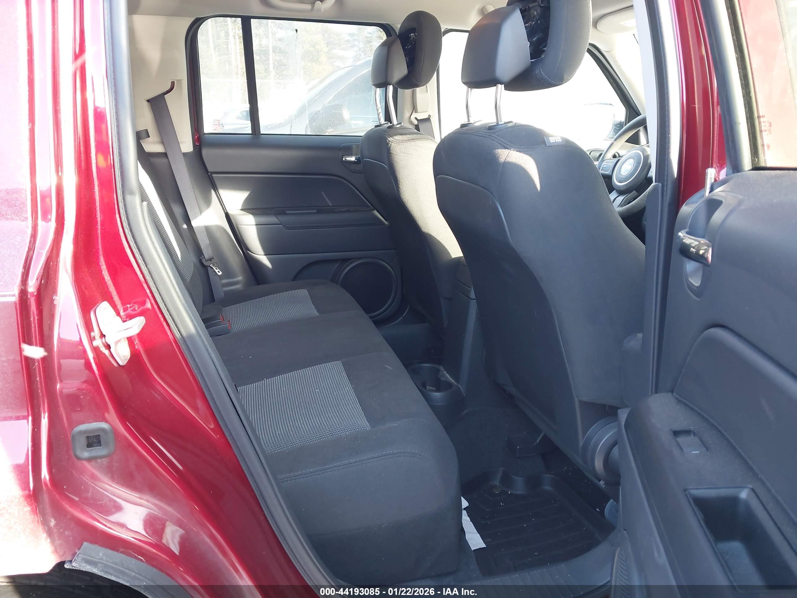 JEEP PATRIOT image 8