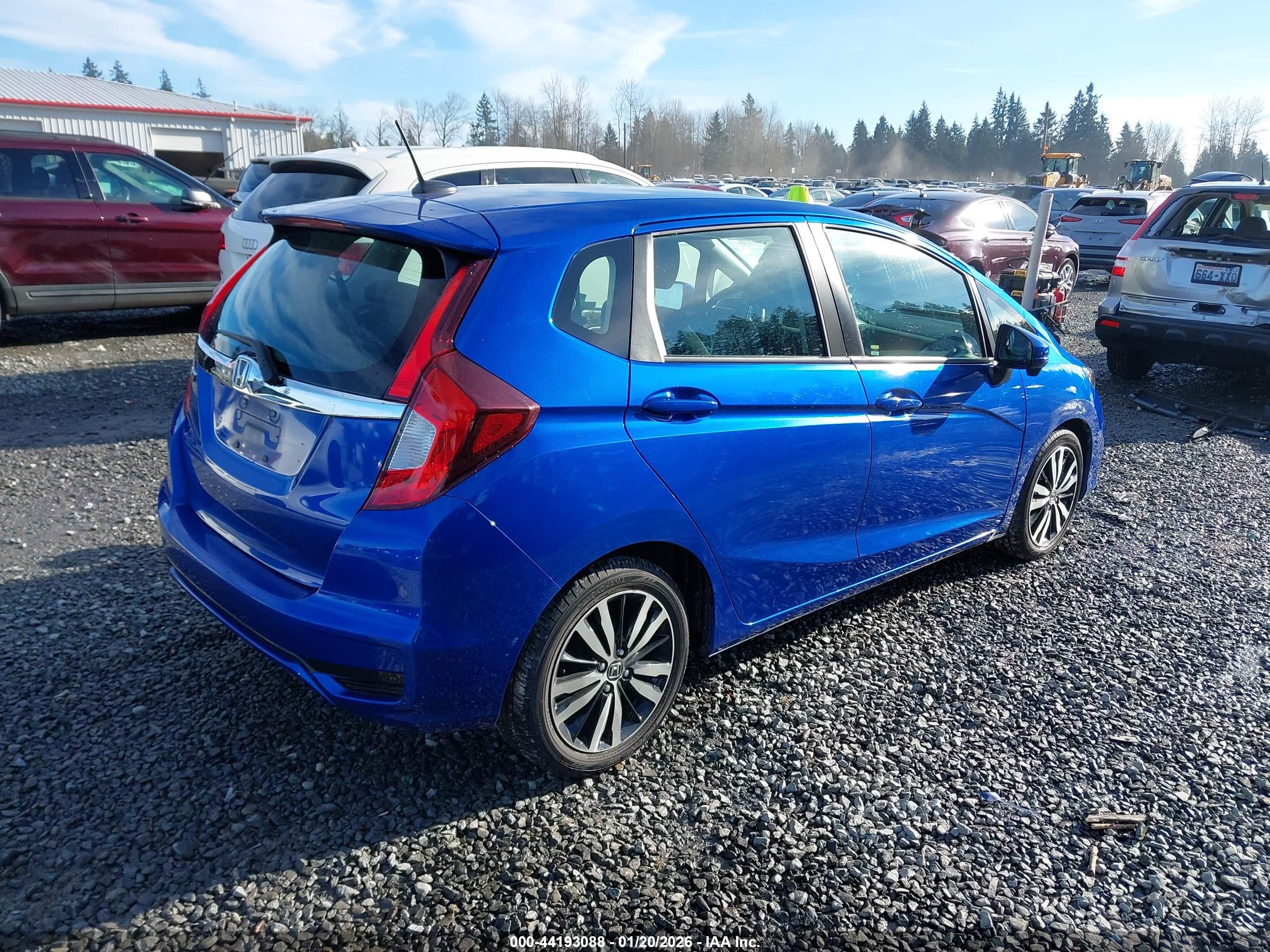 HONDA FIT image 4