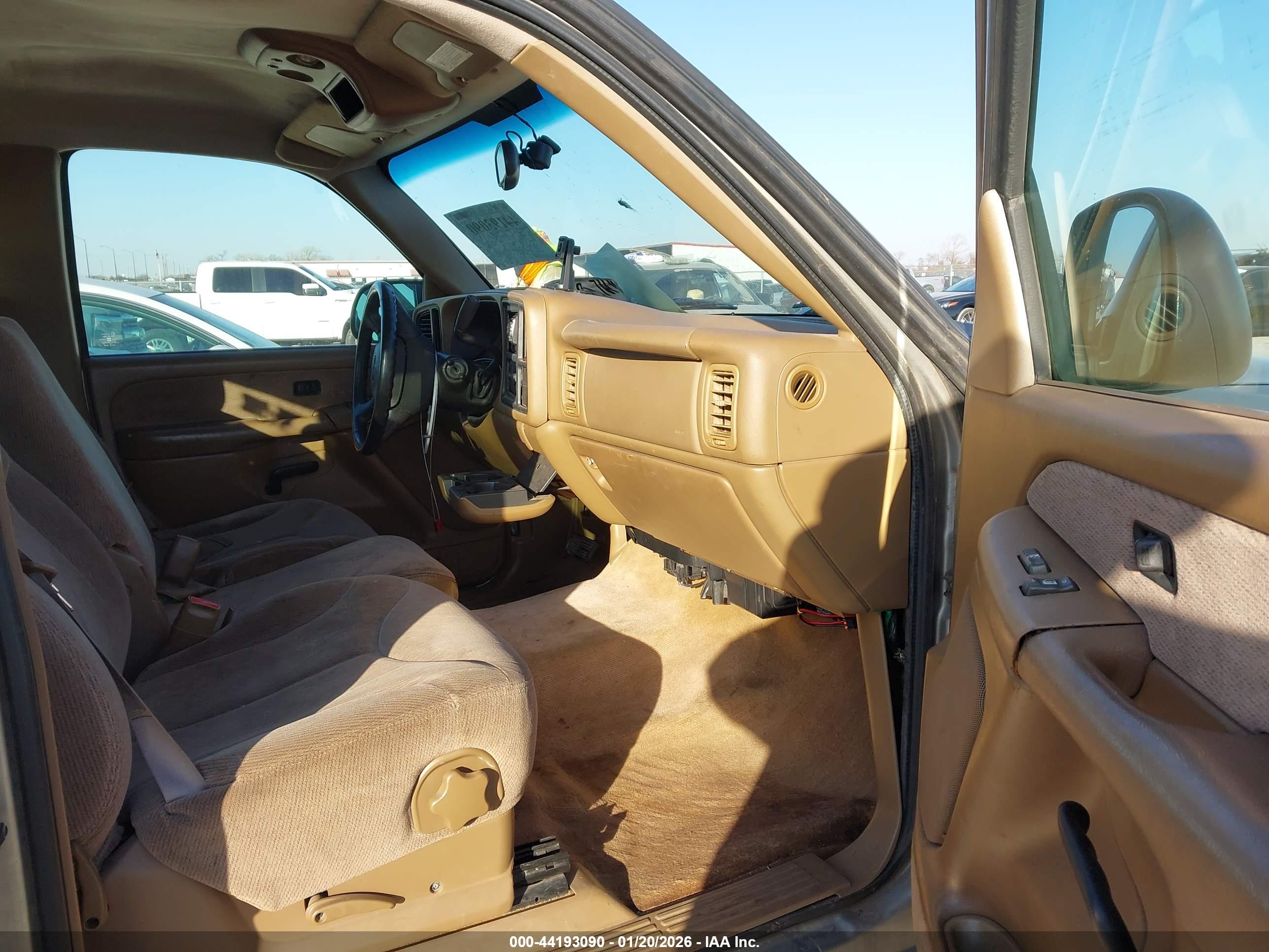 GMC SIERRA image 5