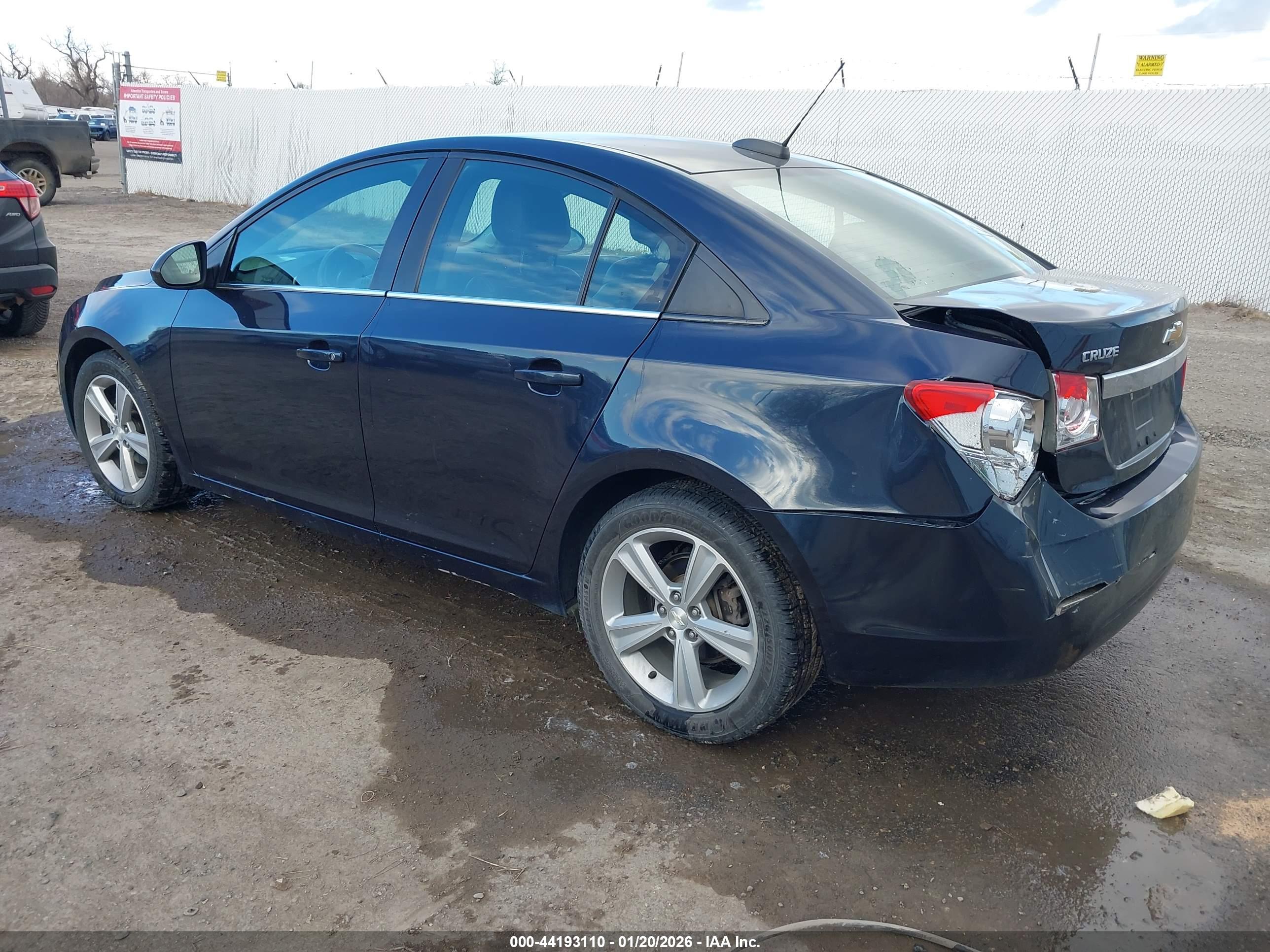 CHEVROLET CRUZE image 3