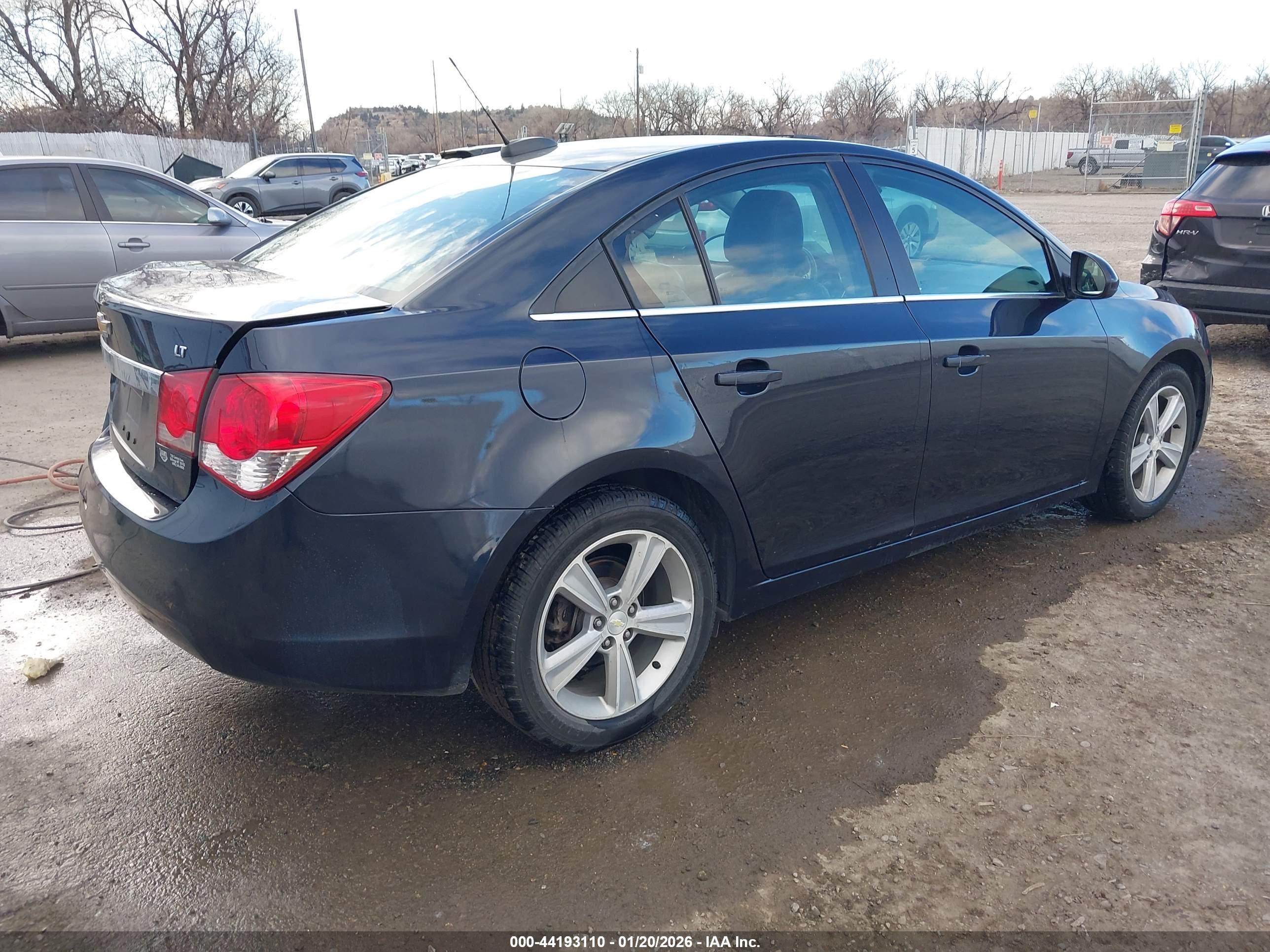 CHEVROLET CRUZE image 4