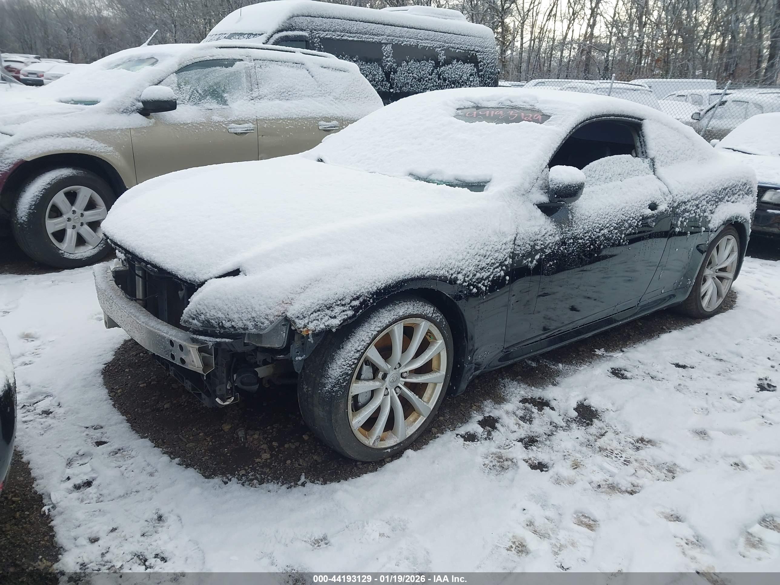 INFINITI G37 image 2