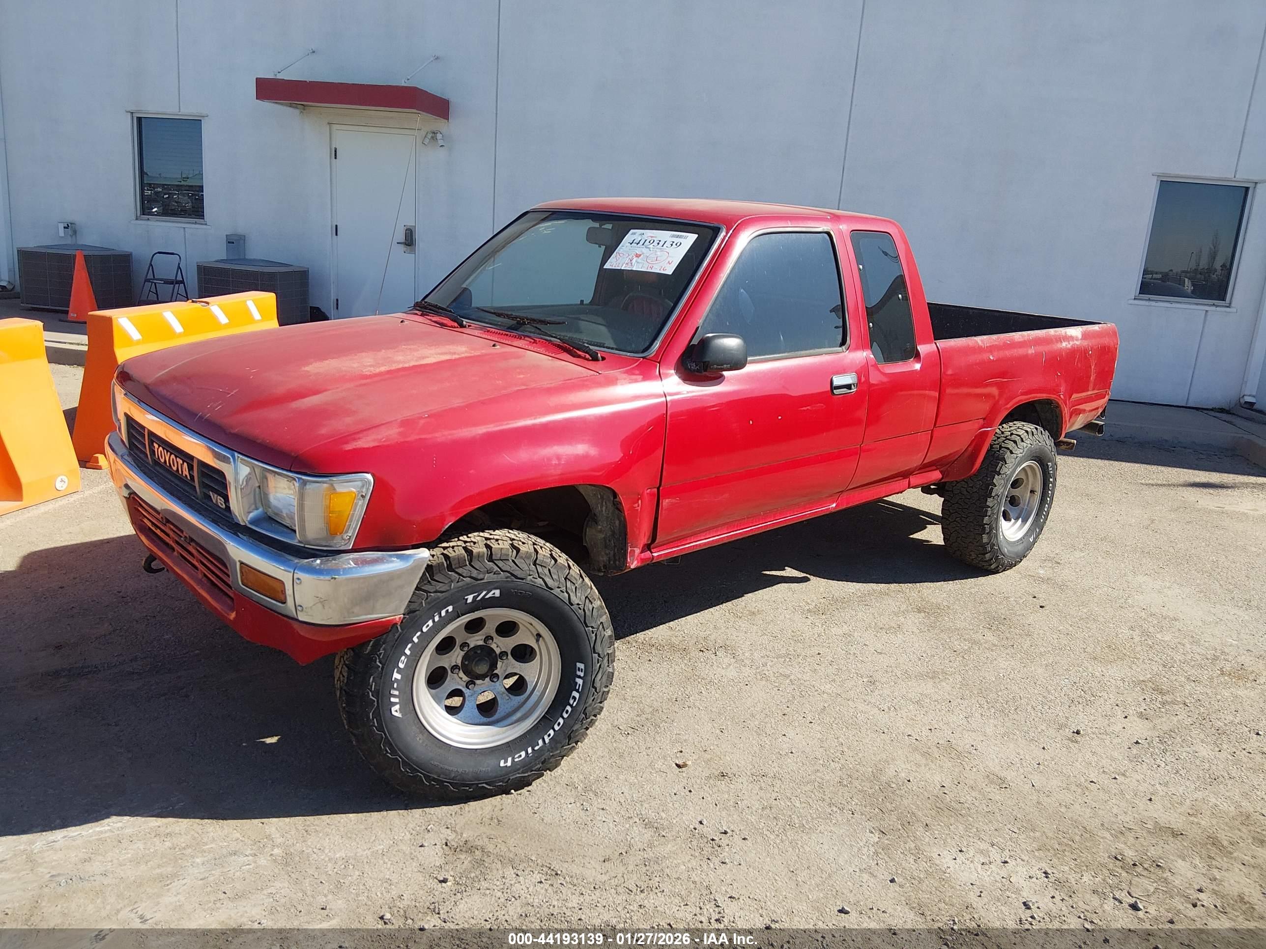 TOYOTA PICKUP image 6