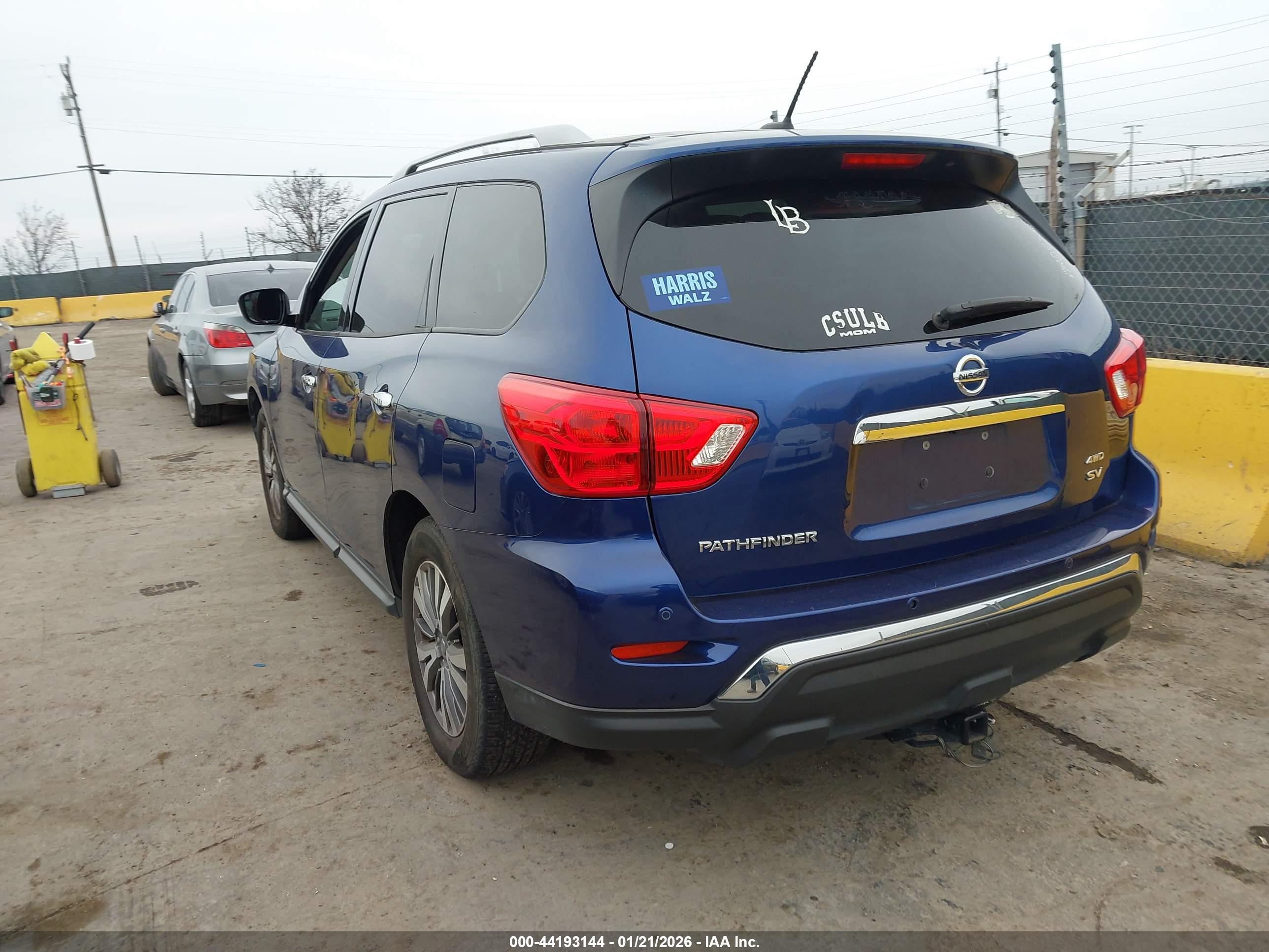 NISSAN PATHFINDER image 3