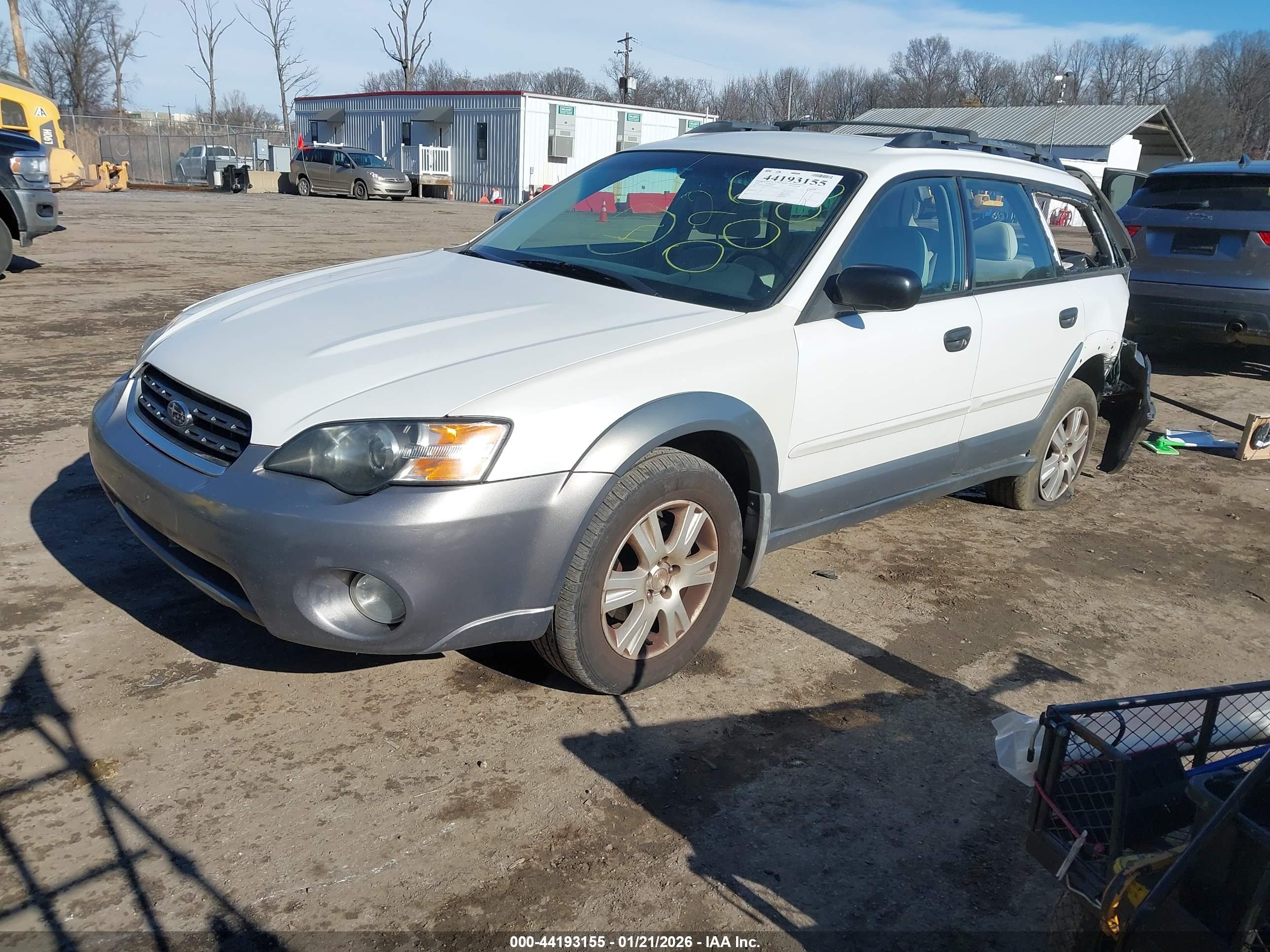 SUBARU OUTBACK image 2