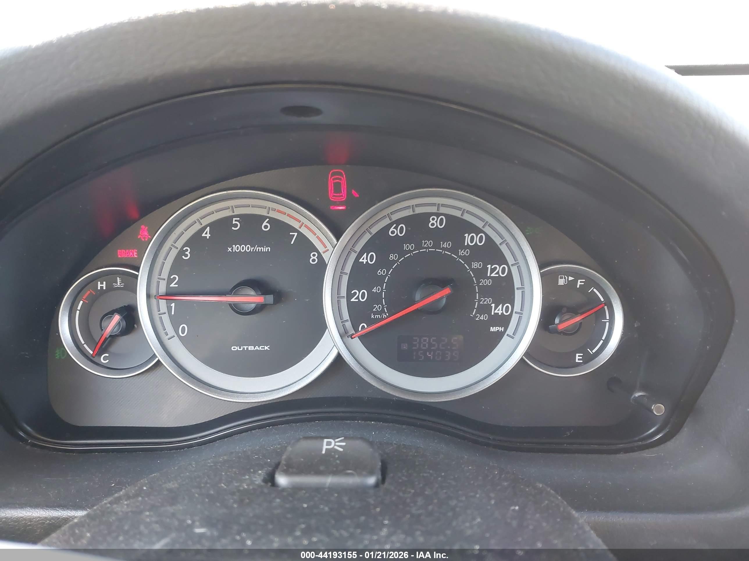 SUBARU OUTBACK image 7