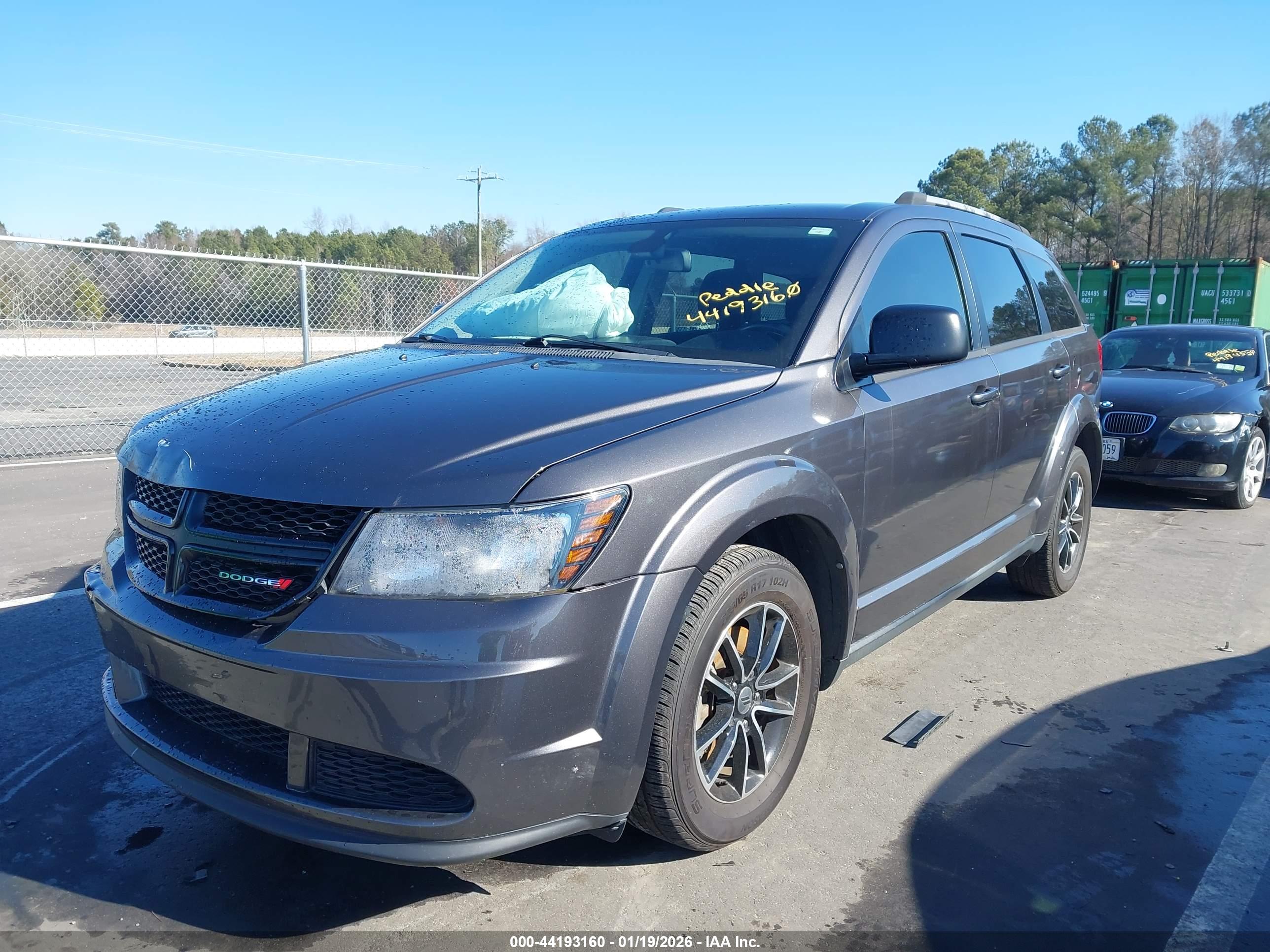 DODGE JOURNEY image 2