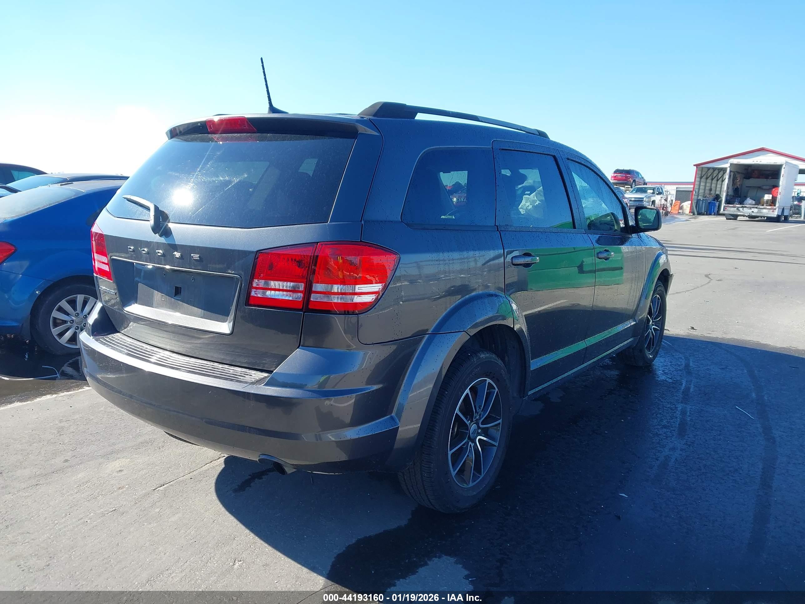DODGE JOURNEY image 4