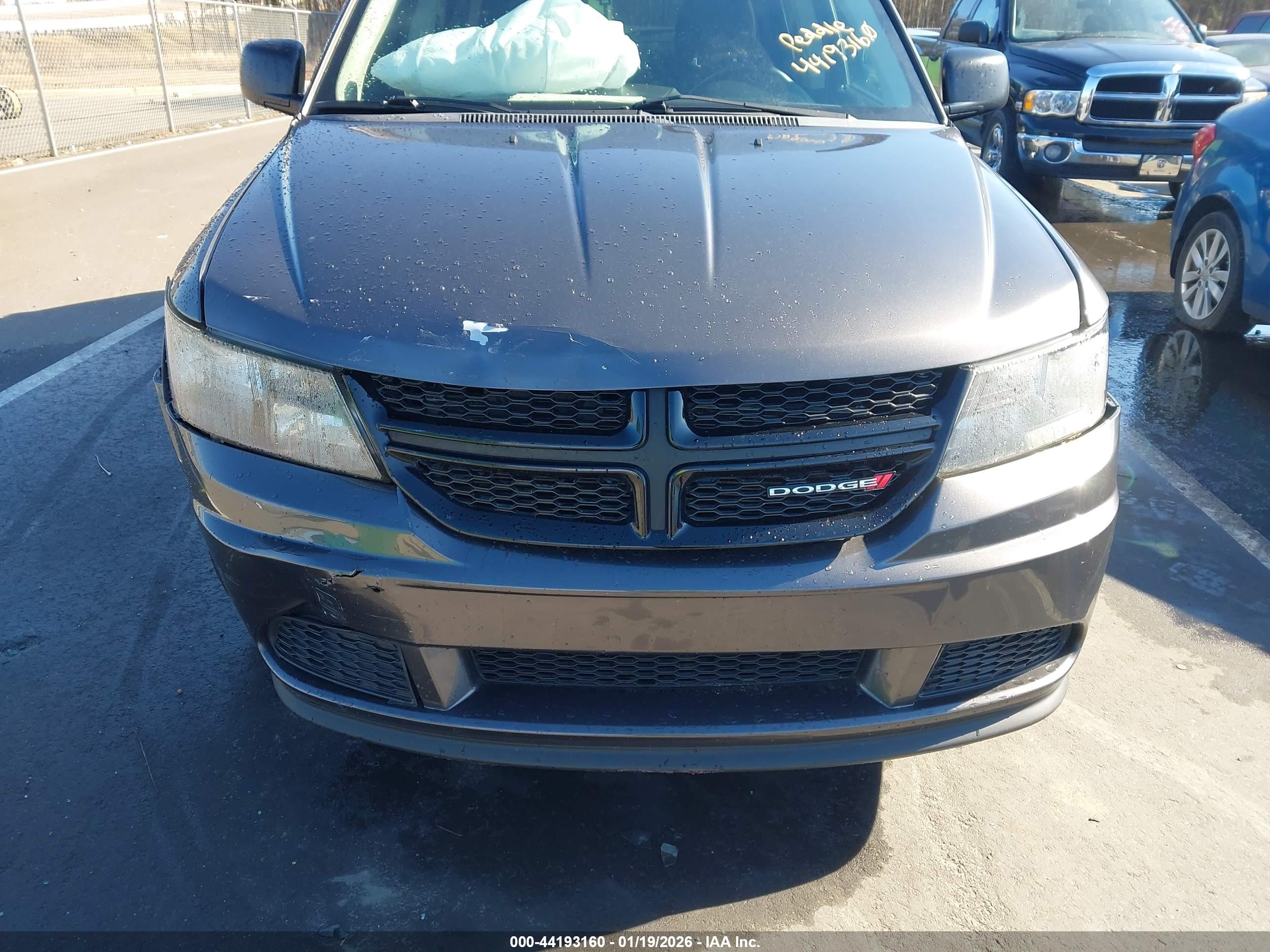 DODGE JOURNEY image 6