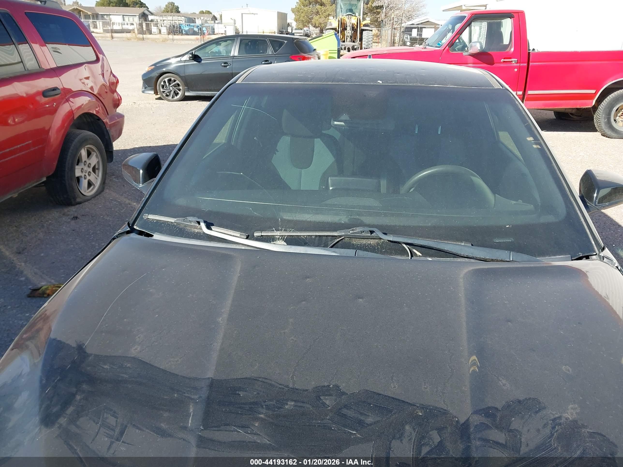 HYUNDAI VELOSTER image 6