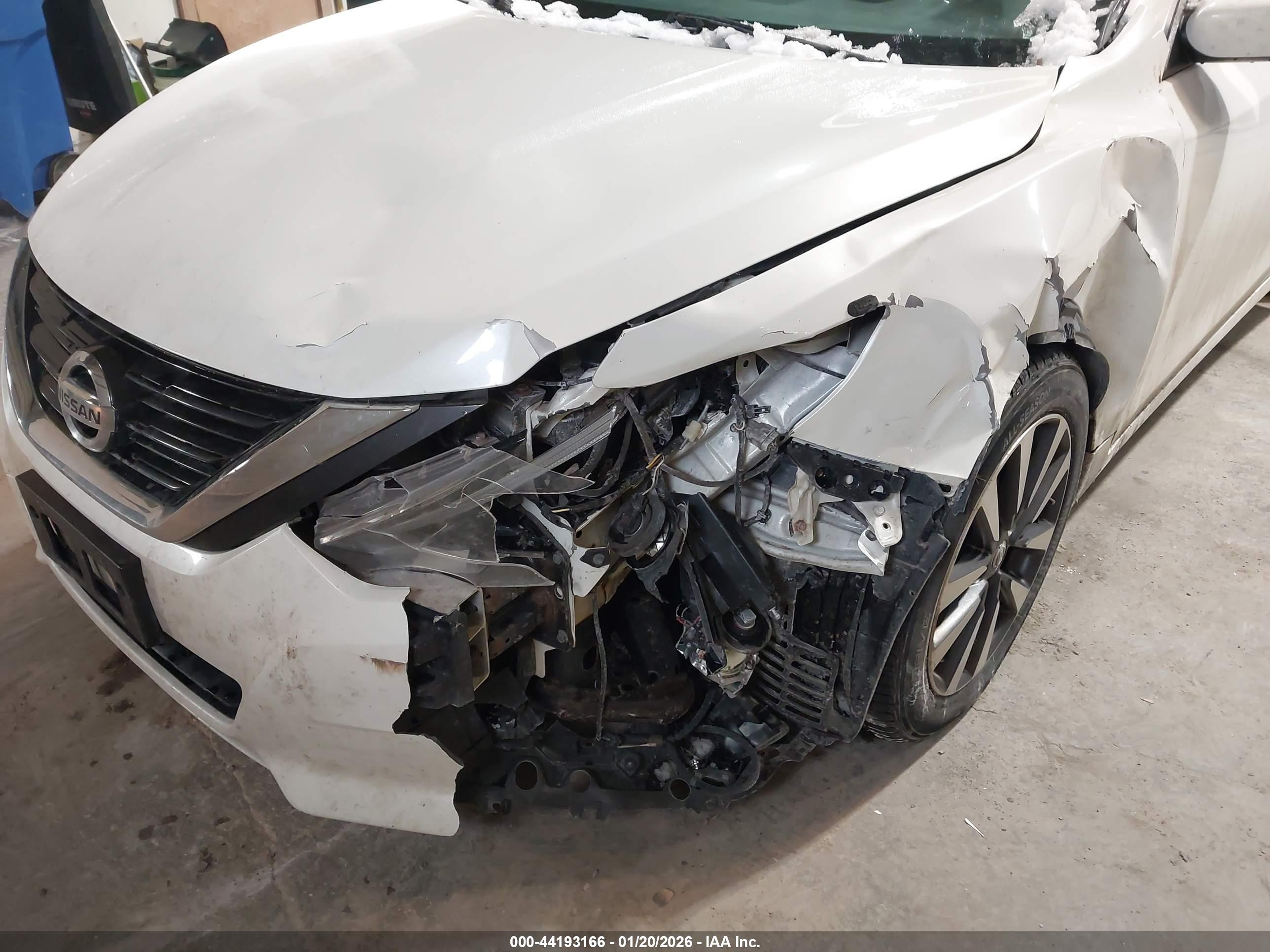 NISSAN ALTIMA image 6