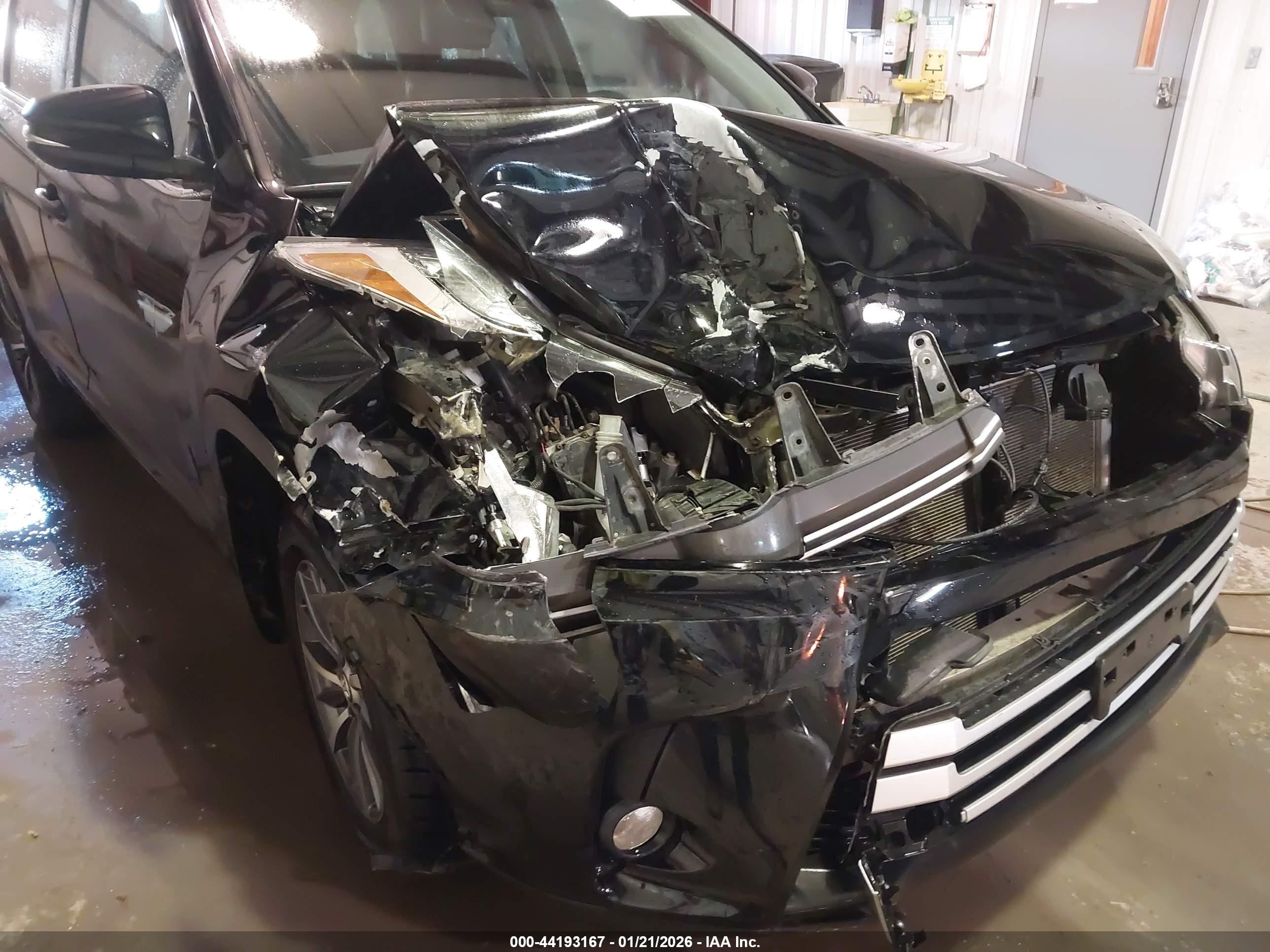 TOYOTA HIGHLANDER image 6