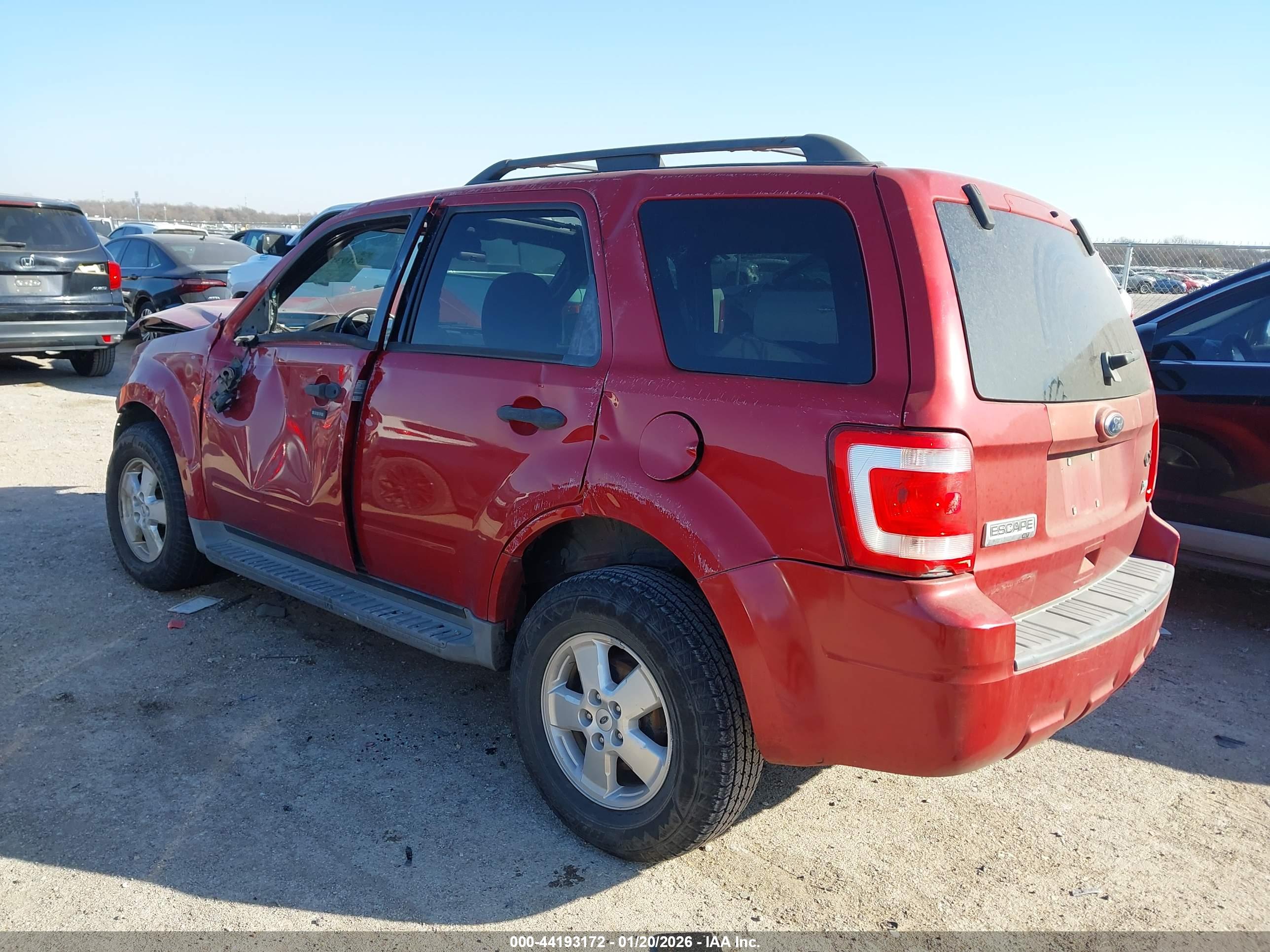 FORD ESCAPE image 3