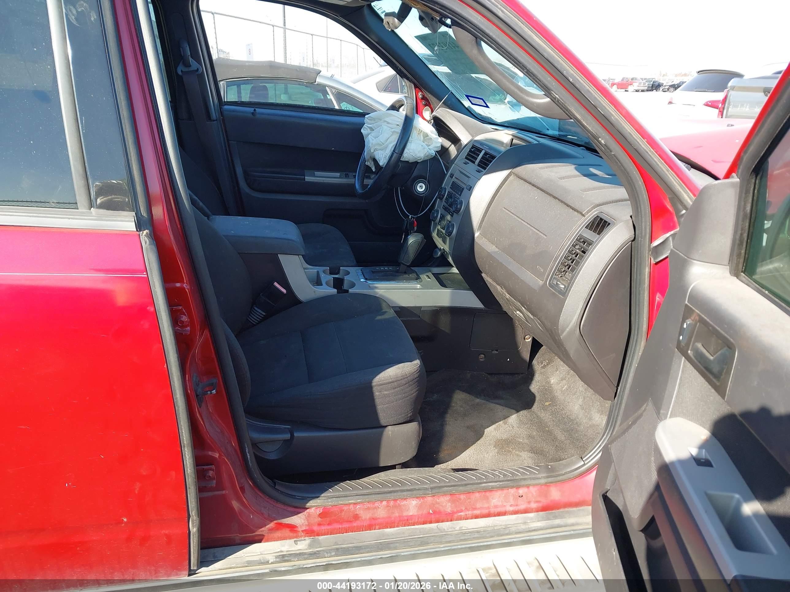 FORD ESCAPE image 5
