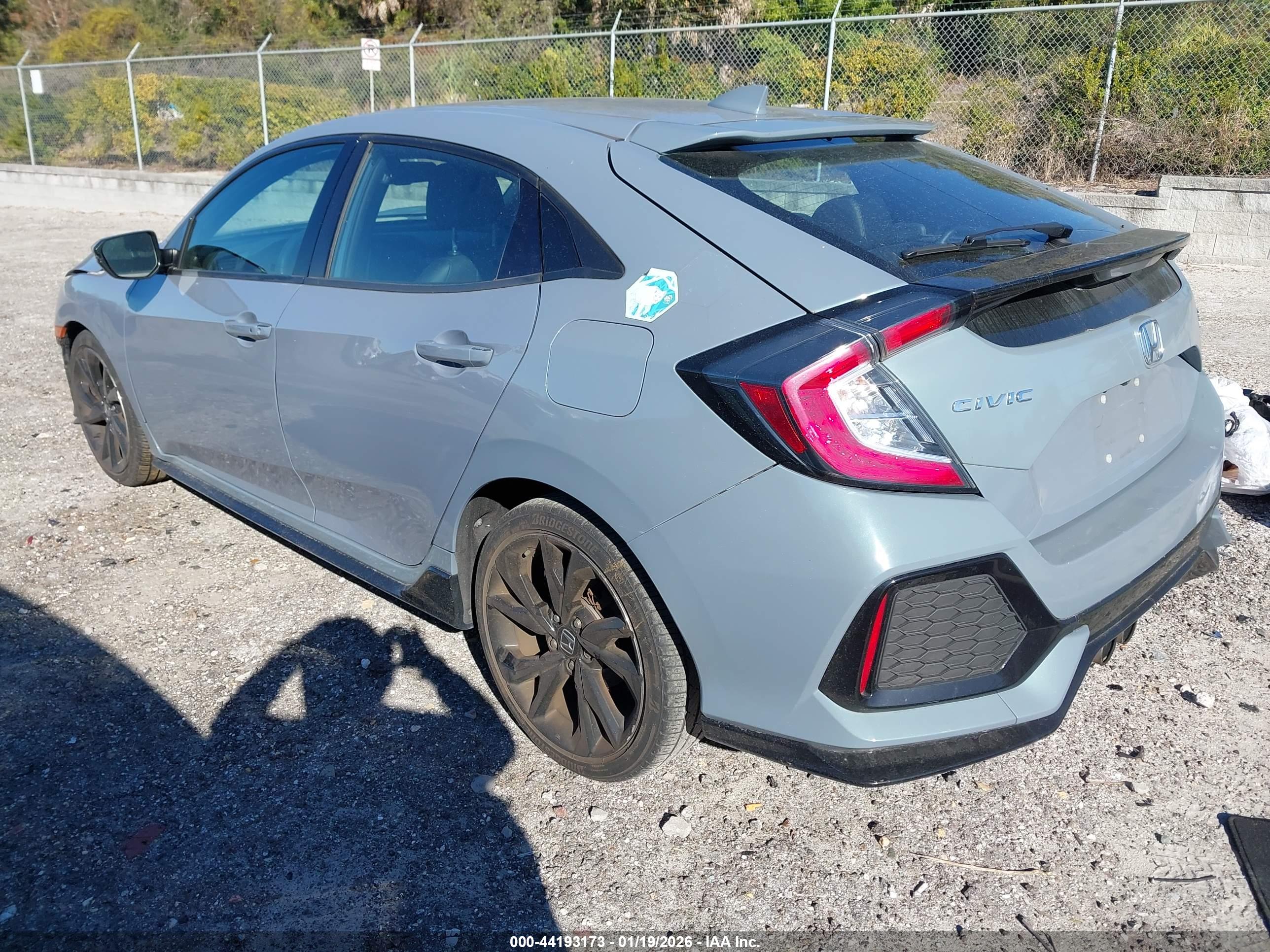HONDA CIVIC image 3