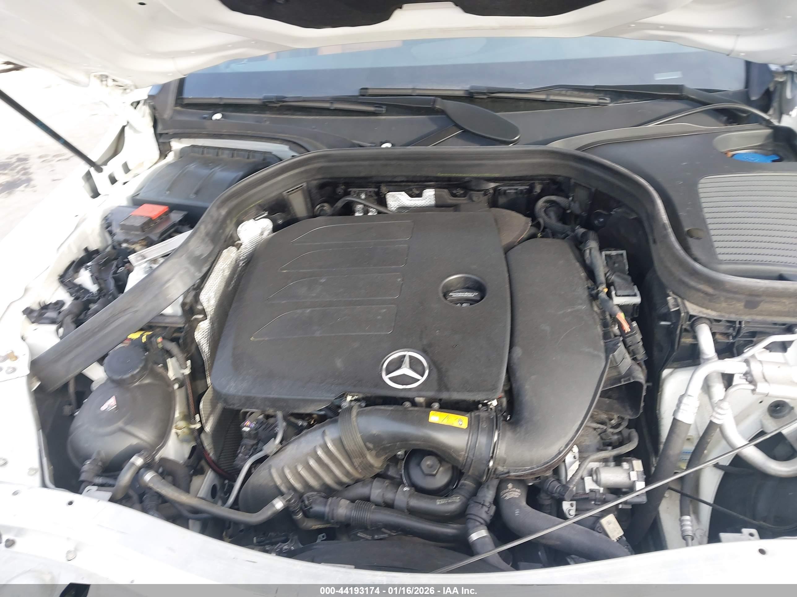 MERCEDES-BENZ GLC image 10