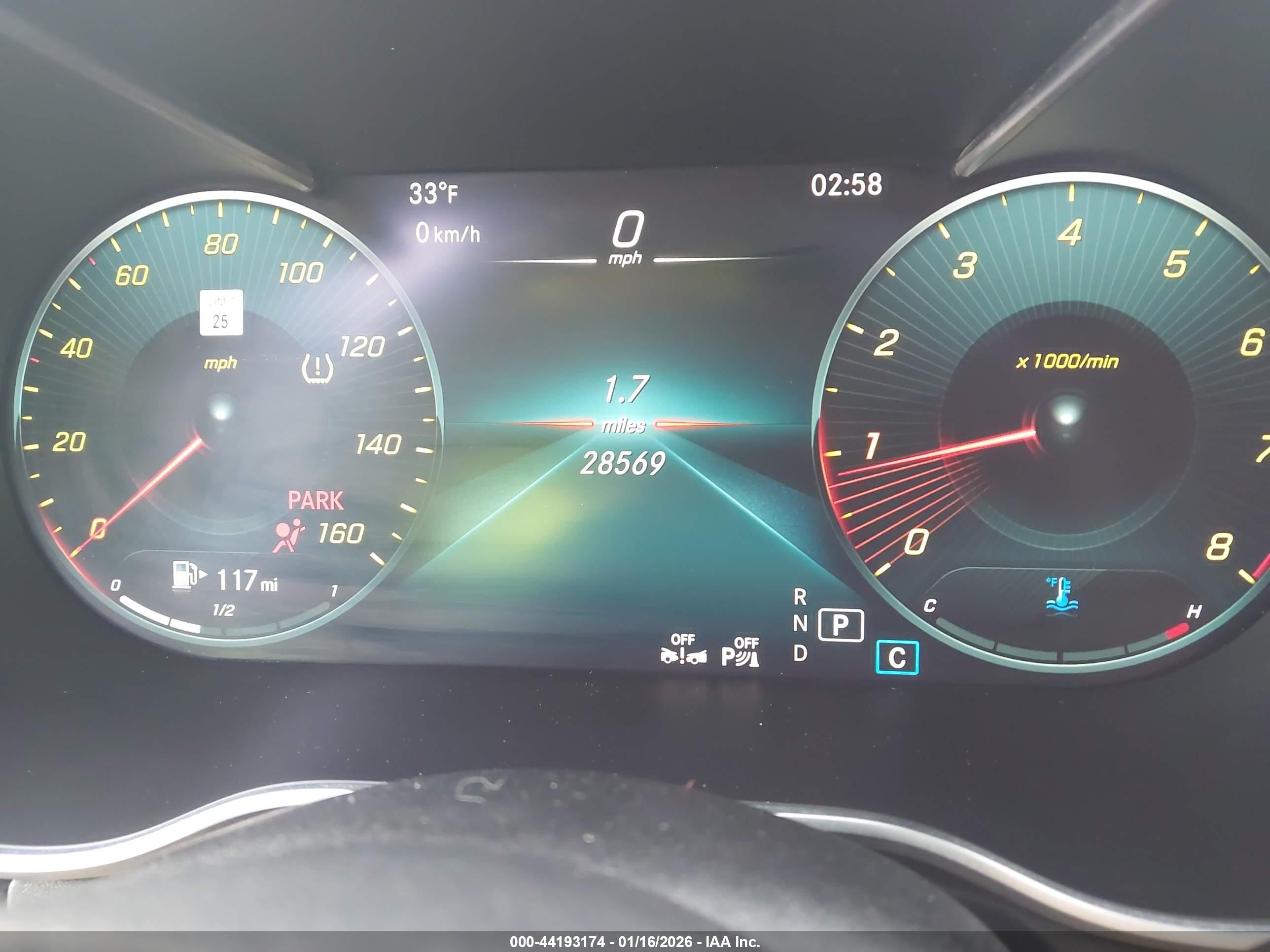 MERCEDES-BENZ GLC image 7